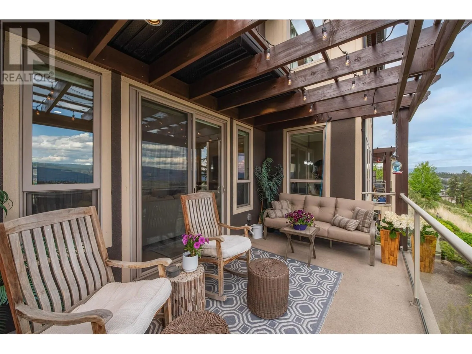 1870 Rosealee Lane Unit# 17