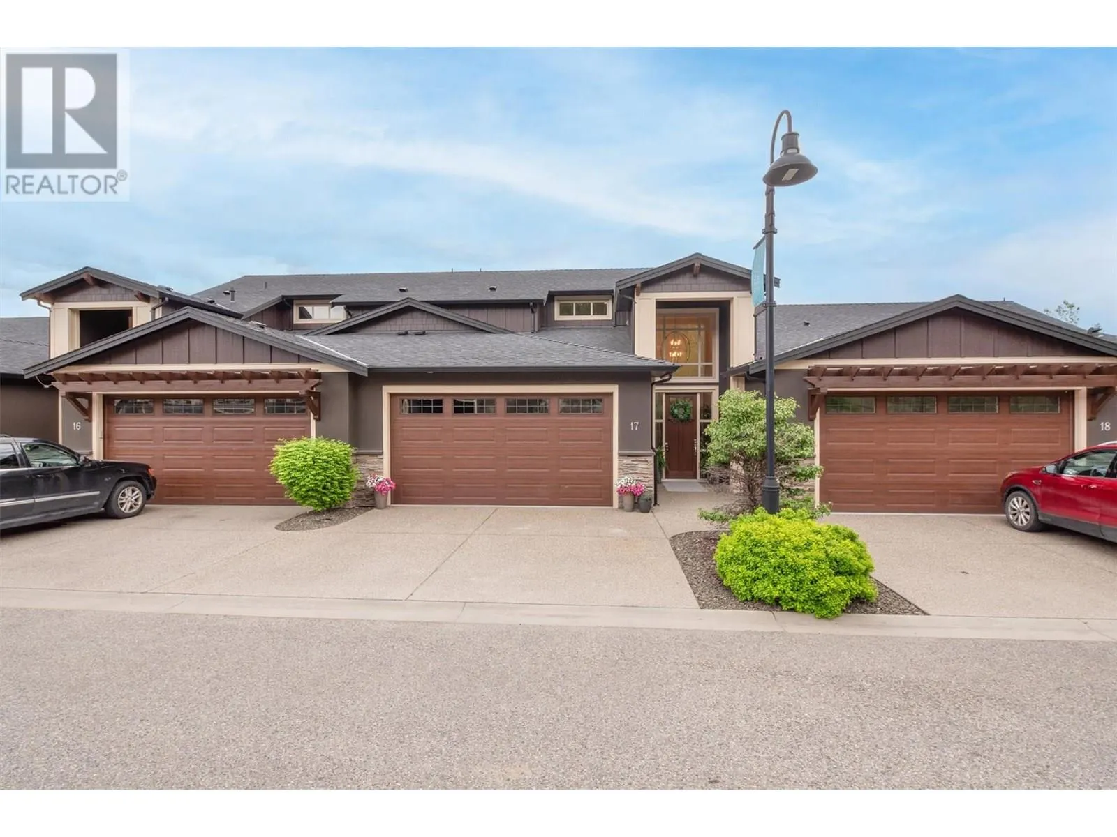 1870 Rosealee Lane Unit# 17