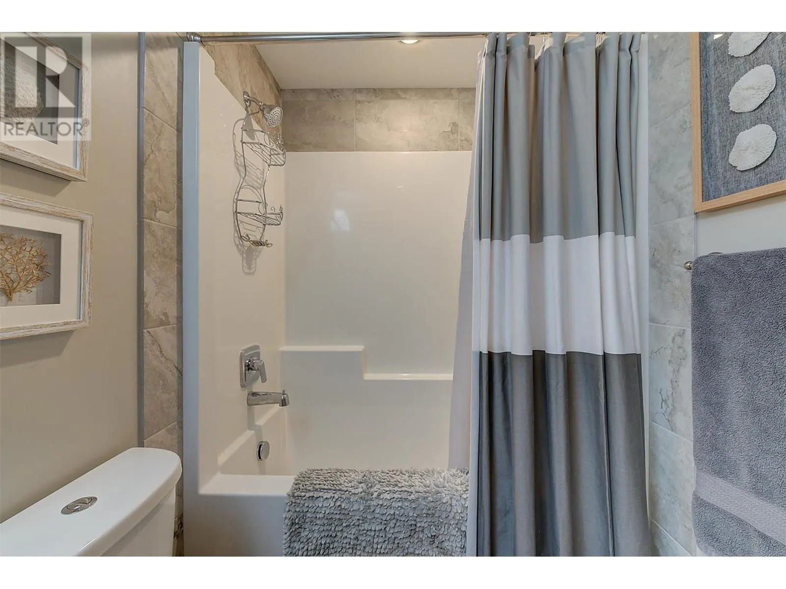 1870 Rosealee Lane Unit# 17