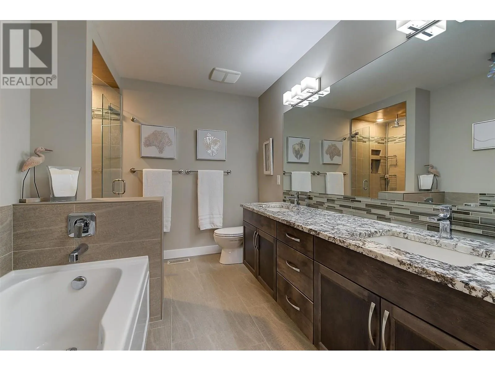 1870 Rosealee Lane Unit# 17