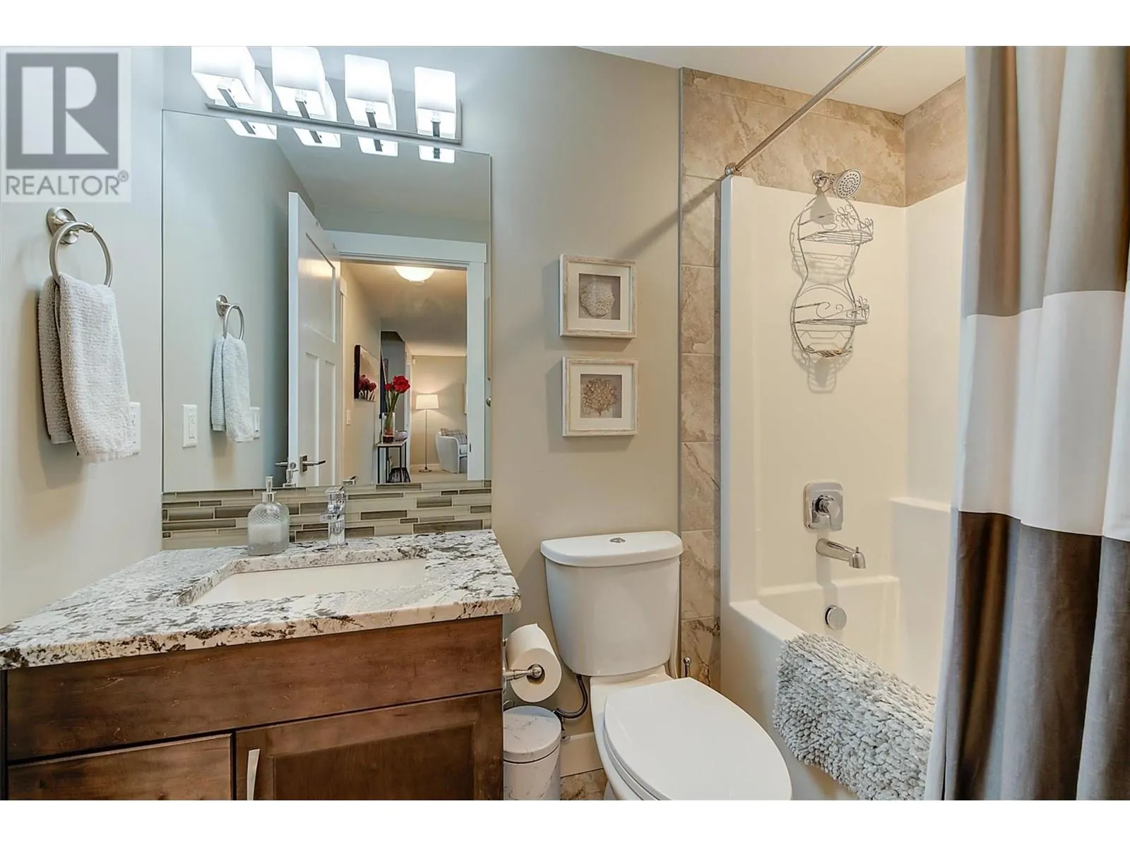1870 Rosealee Lane Unit# 17