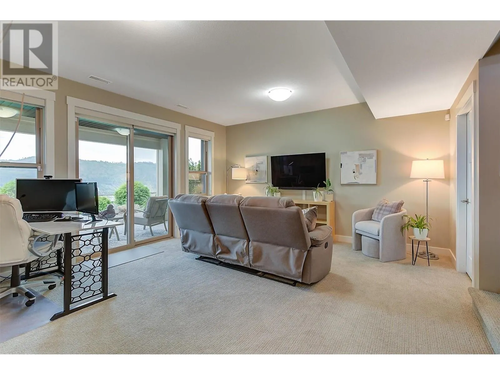 1870 Rosealee Lane Unit# 17