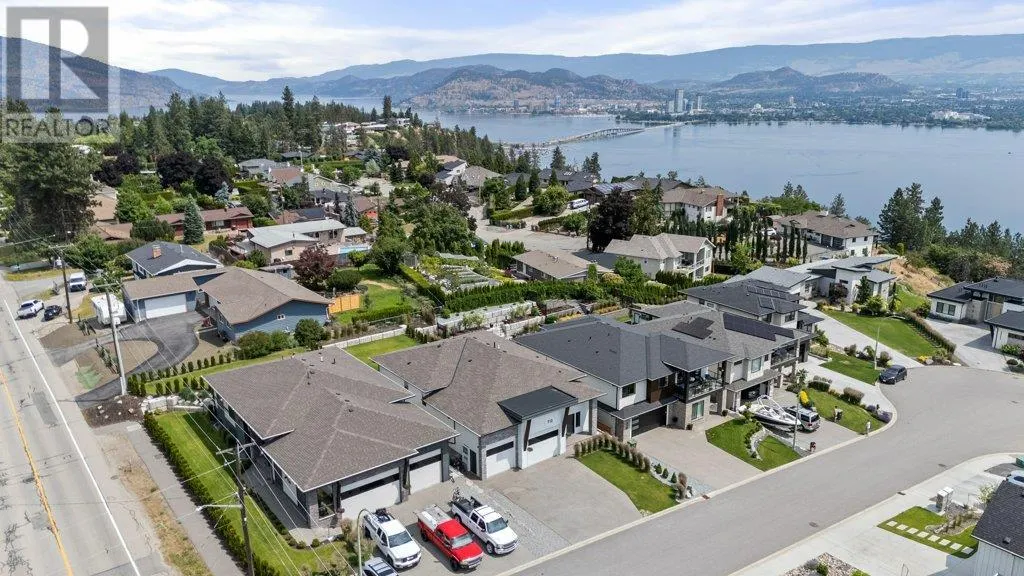 712 Lake Court