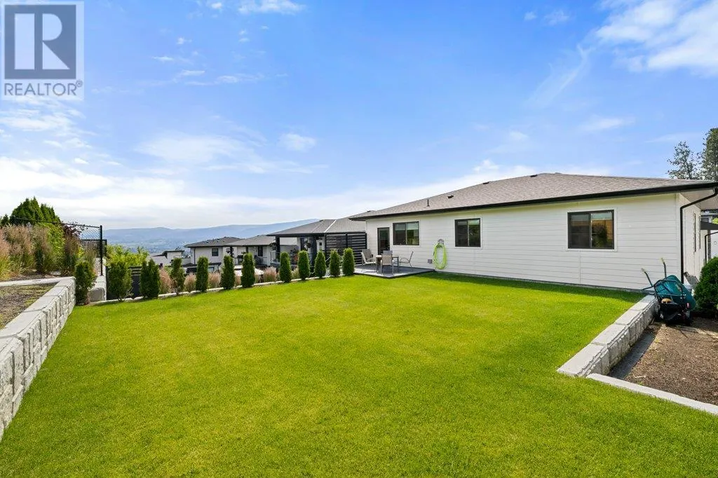 712 Lake Court