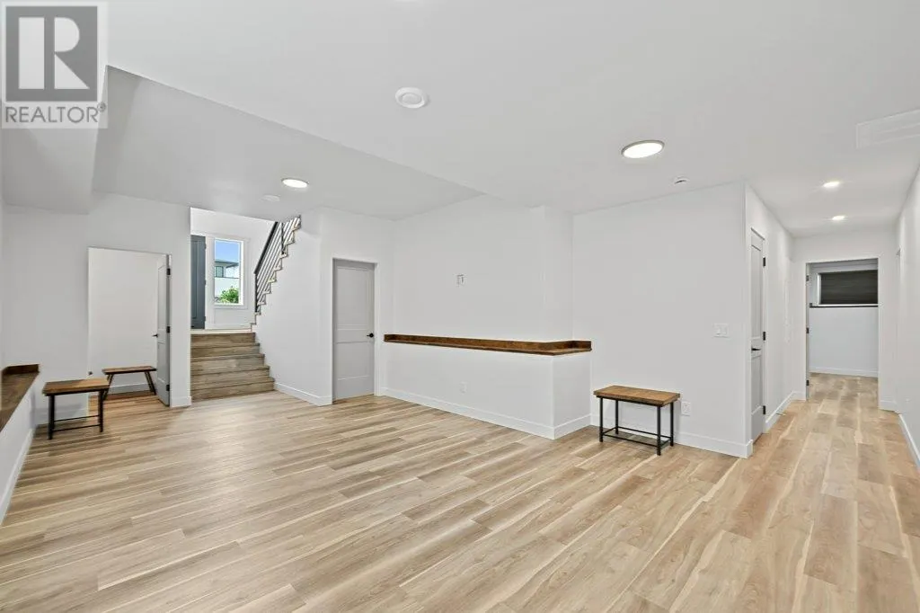 712 Lake Court
