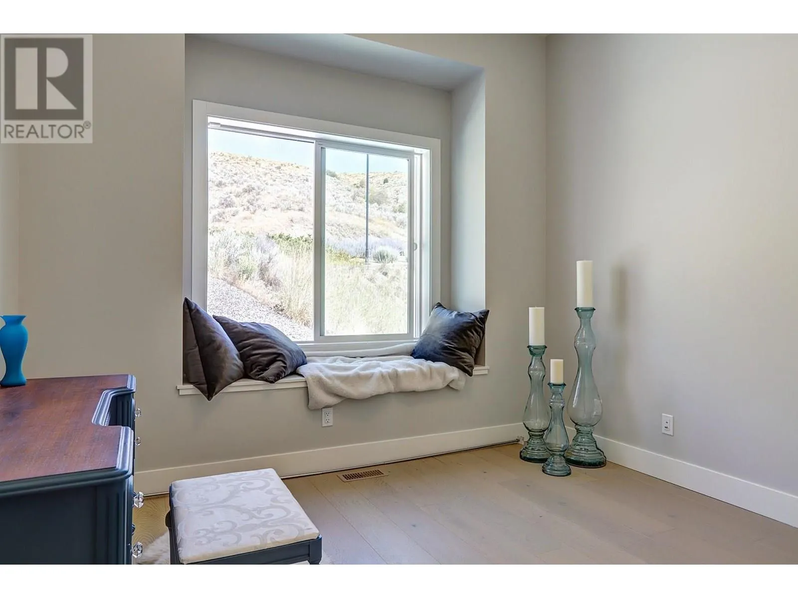 7716 Okanagan Hills Boulevard Unit# 2