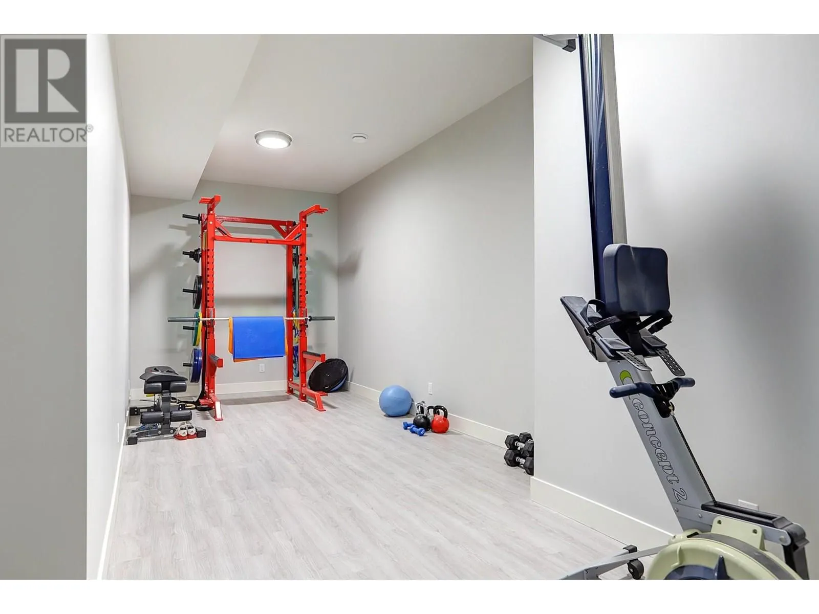 7716 Okanagan Hills Boulevard Unit# 2