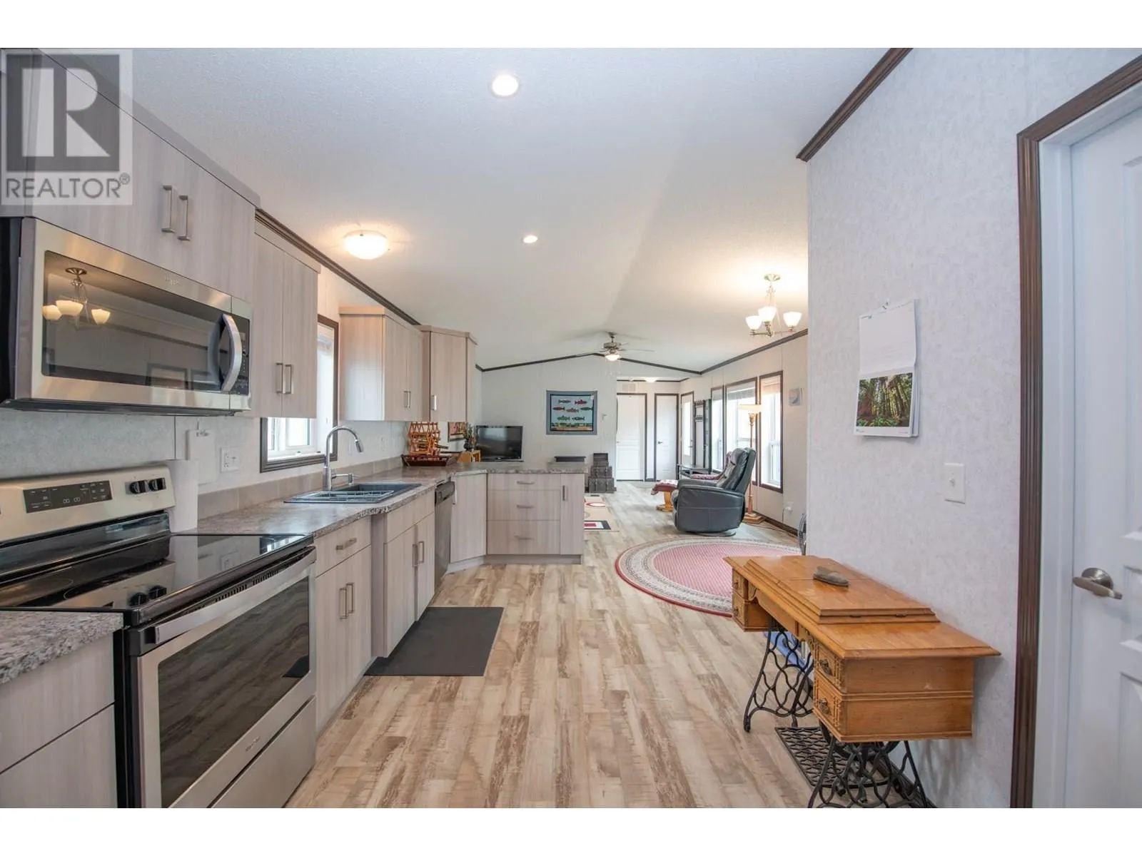 844 Hutley Road Unit# 6