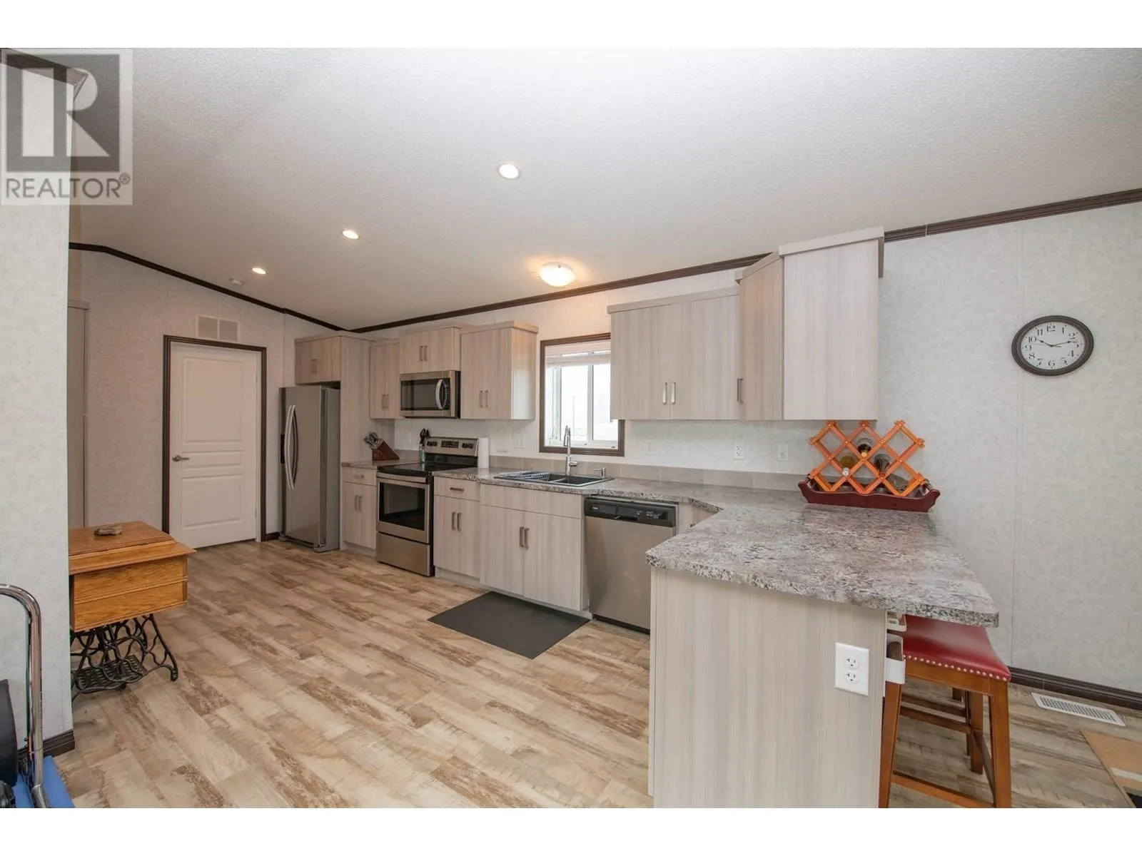 844 Hutley Road Unit# 6