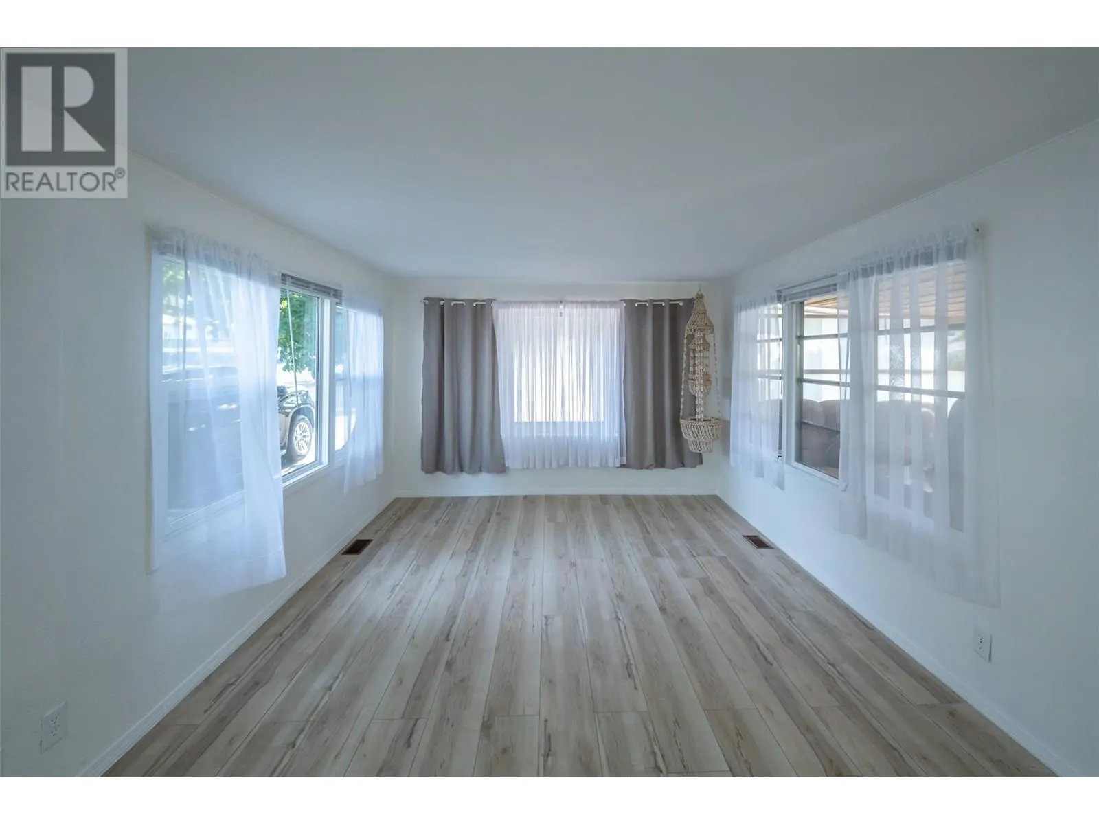 4505 McLean Creek Road Unit# E8