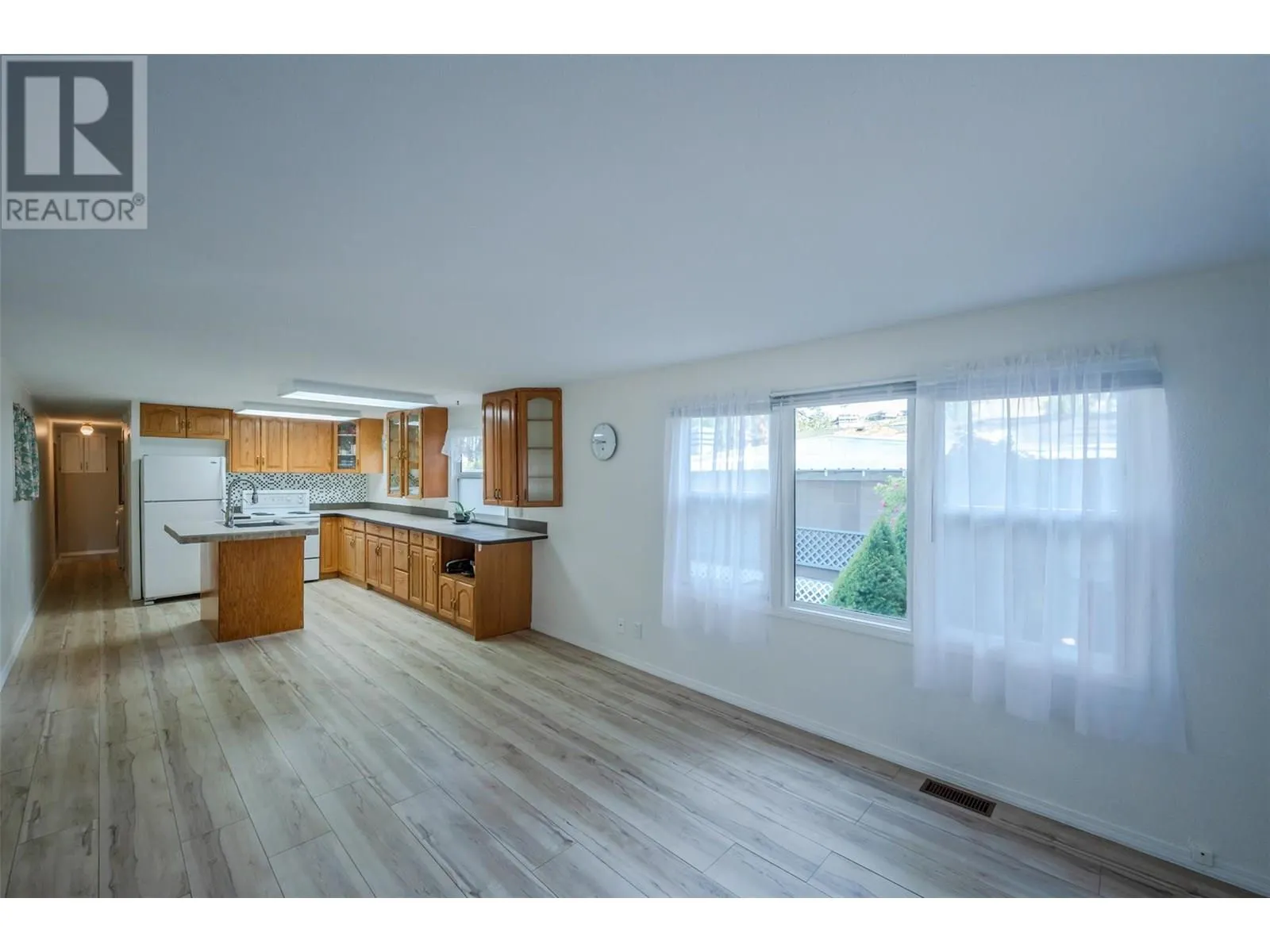 4505 McLean Creek Road Unit# E8