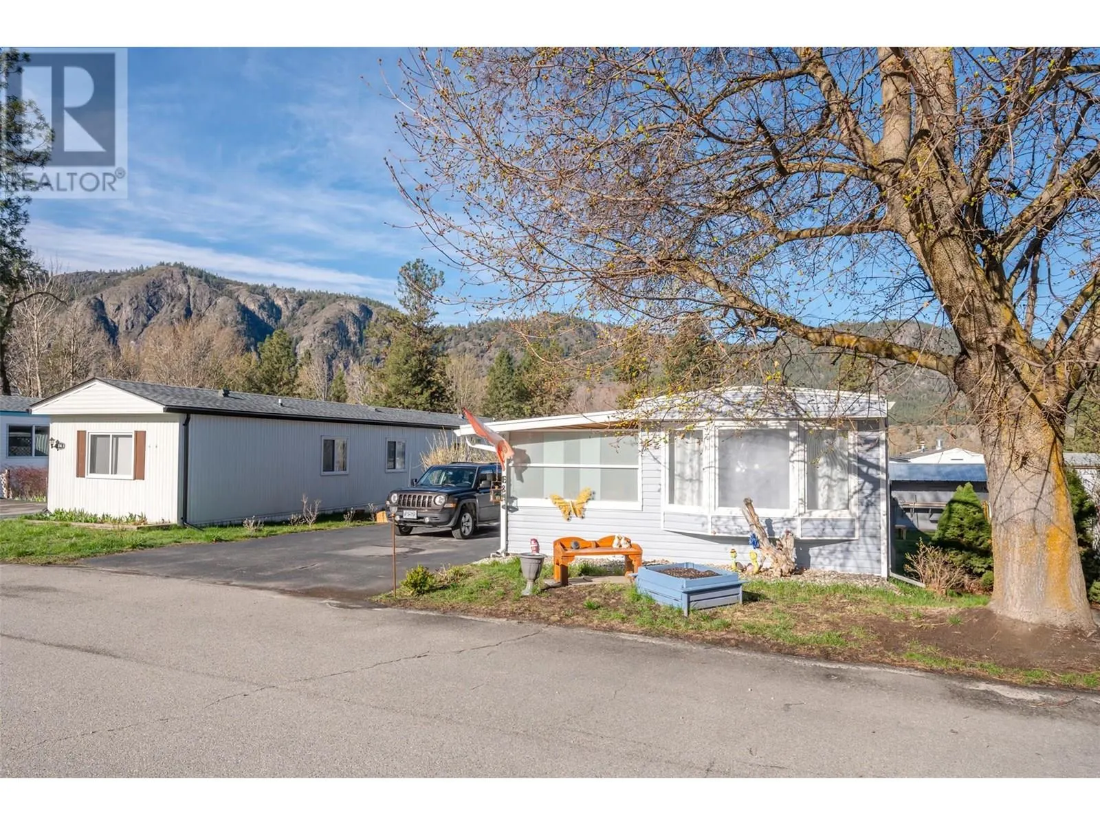 4505 McLean Creek Road Unit# E8