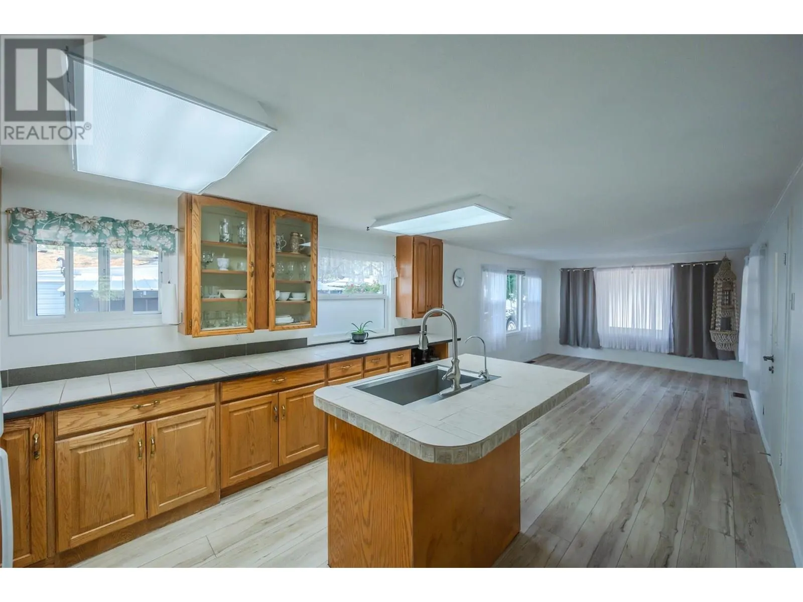 4505 McLean Creek Road Unit# E8