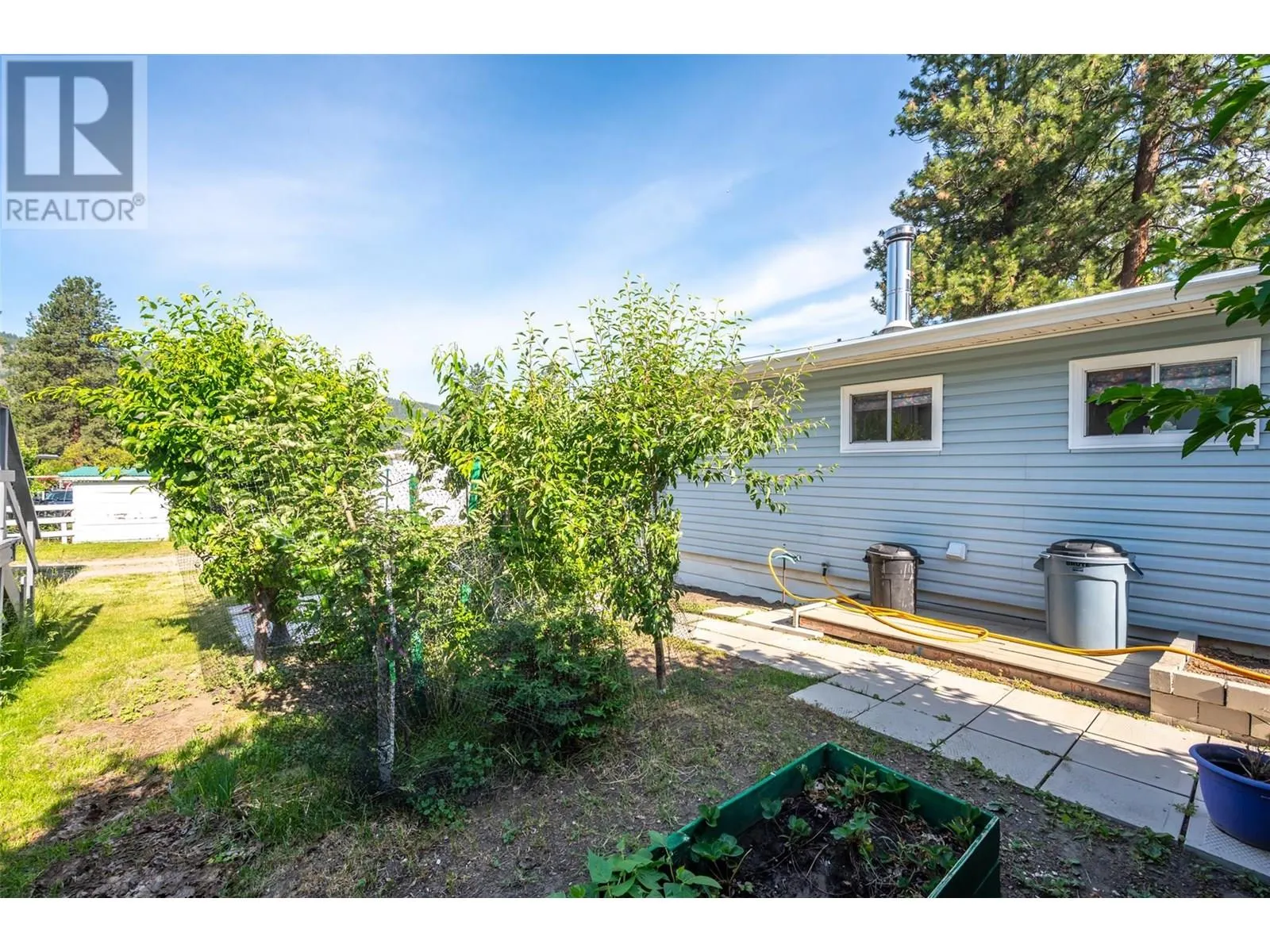 4505 McLean Creek Road Unit# E8