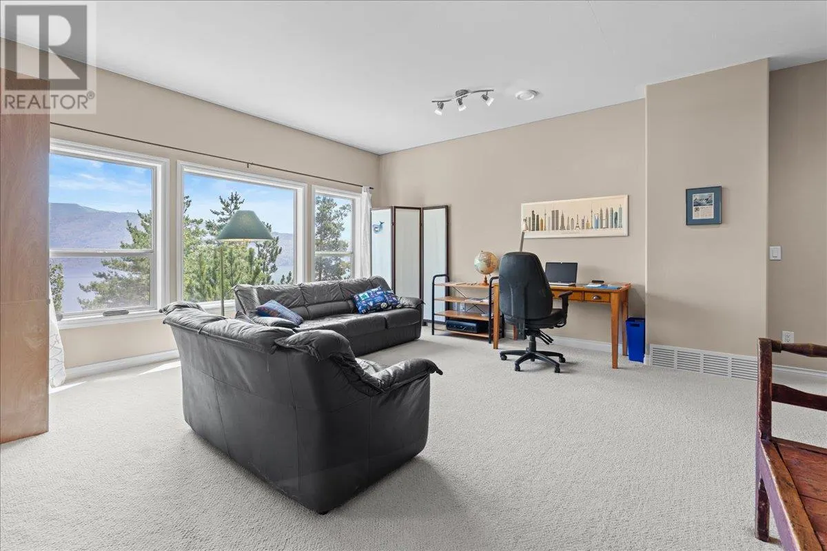 5165 Trepanier Bench Road Unit# 235