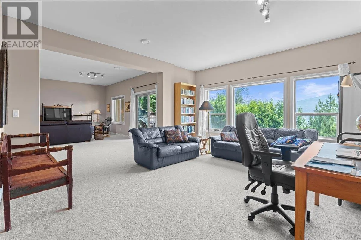 5165 Trepanier Bench Road Unit# 235
