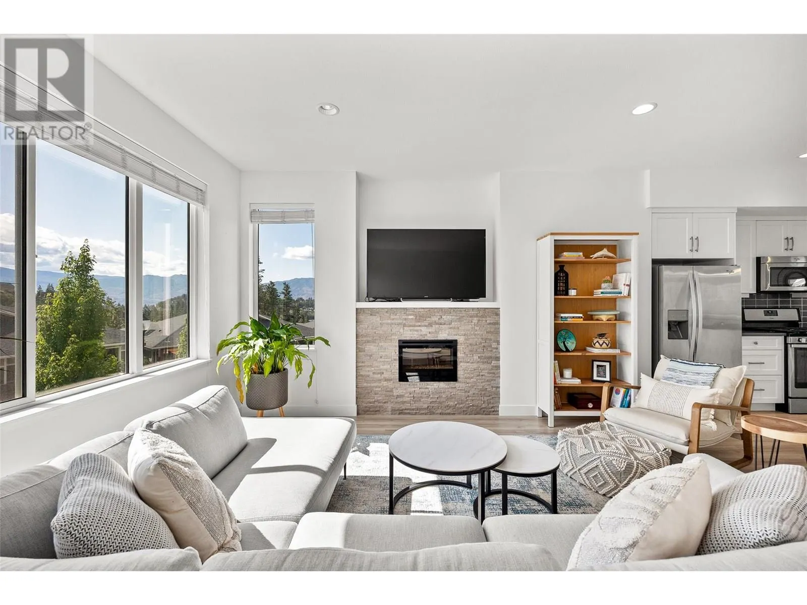2490 Tuscany Drive Unit# 13