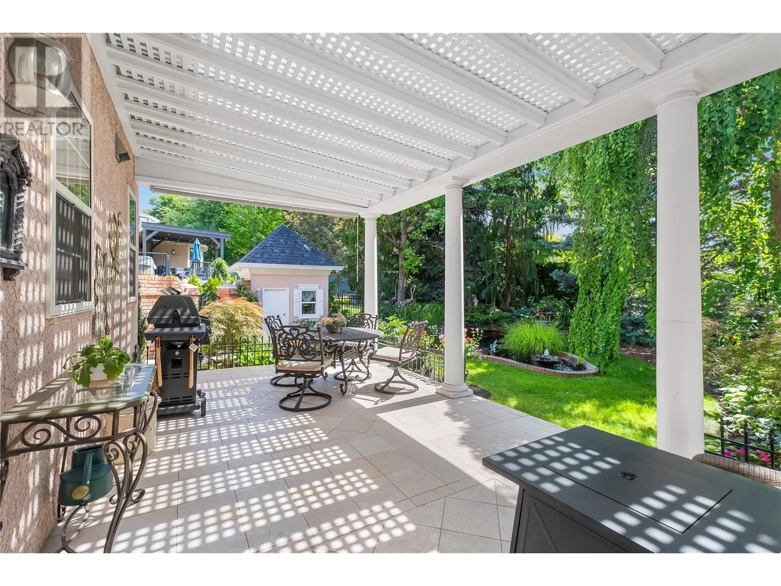 2087 Lillooet Court