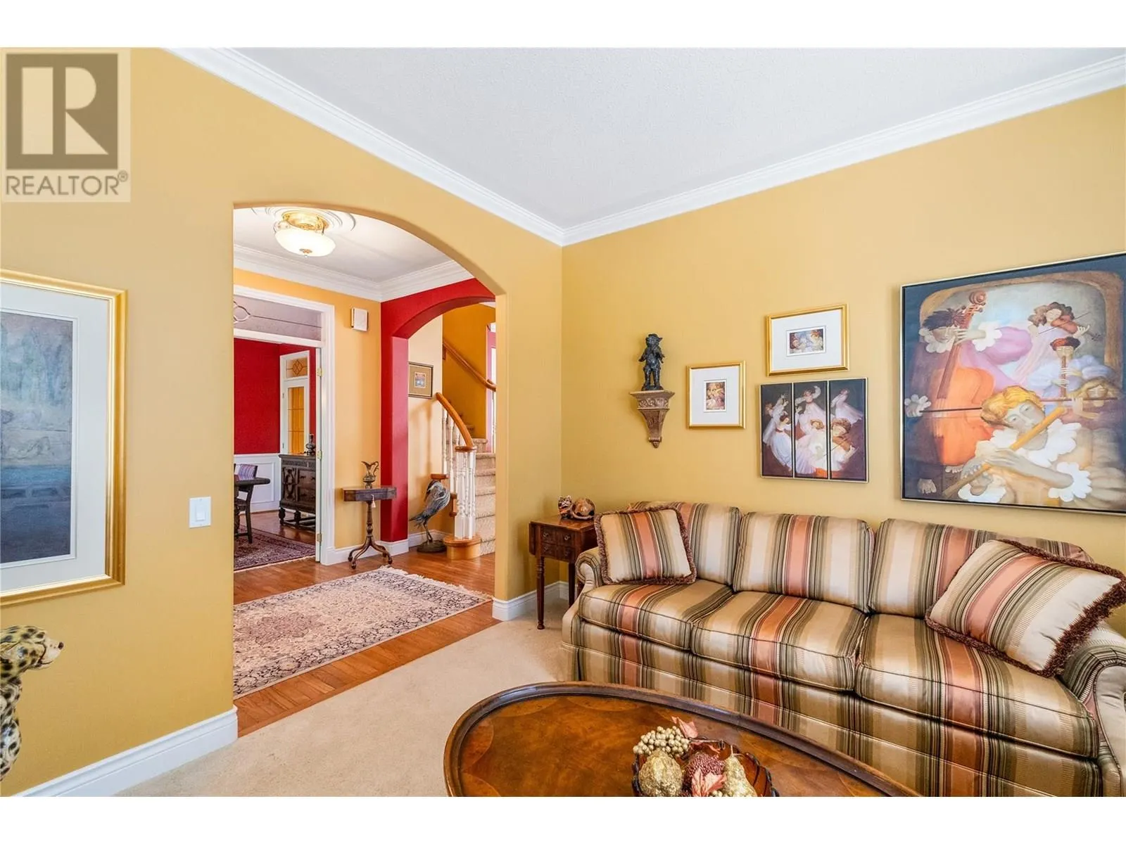 2087 Lillooet Court