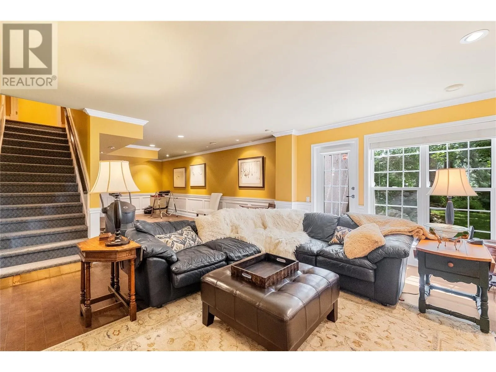 2087 Lillooet Court