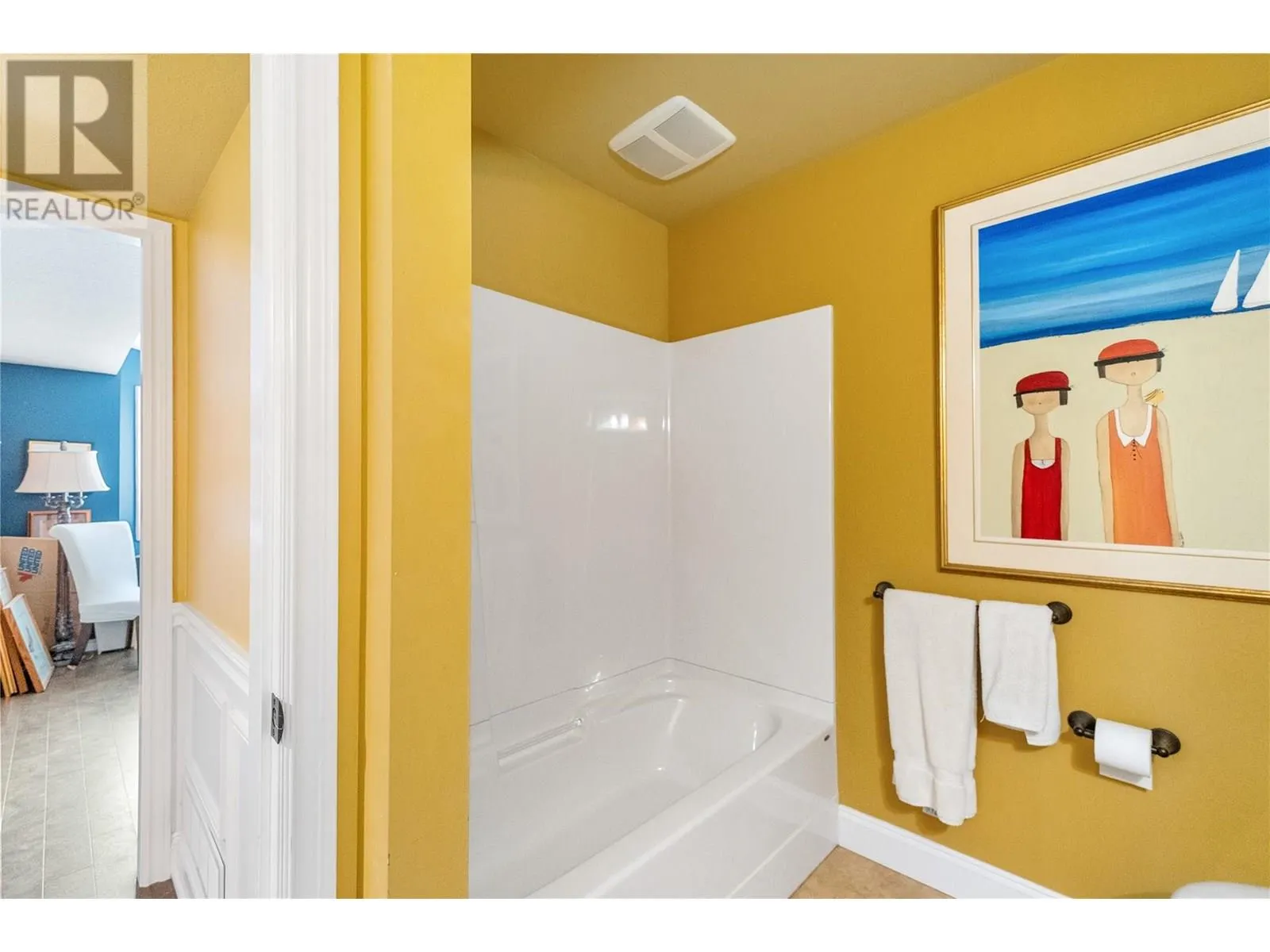 2087 Lillooet Court