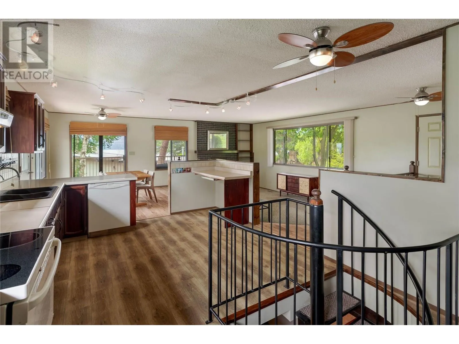 1048 ALLISON Place