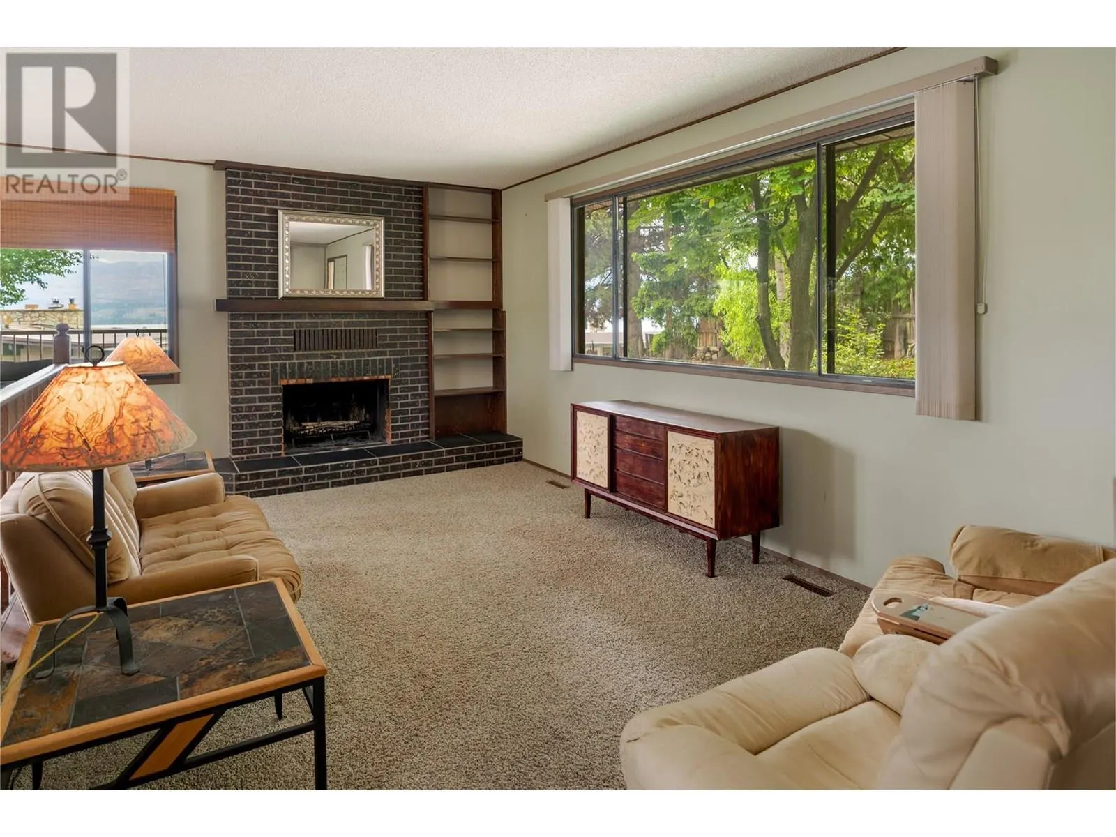 1048 ALLISON Place