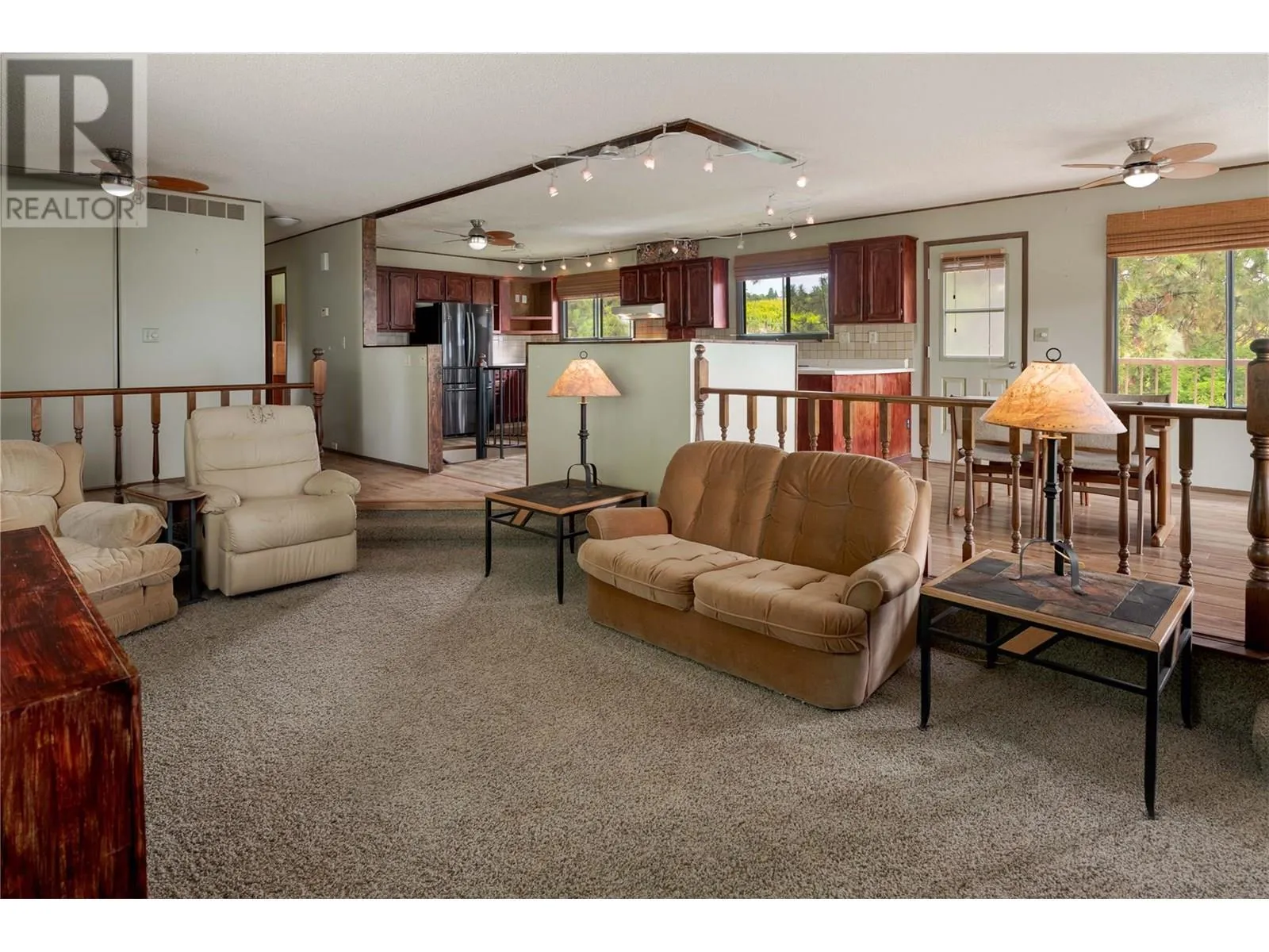 1048 ALLISON Place