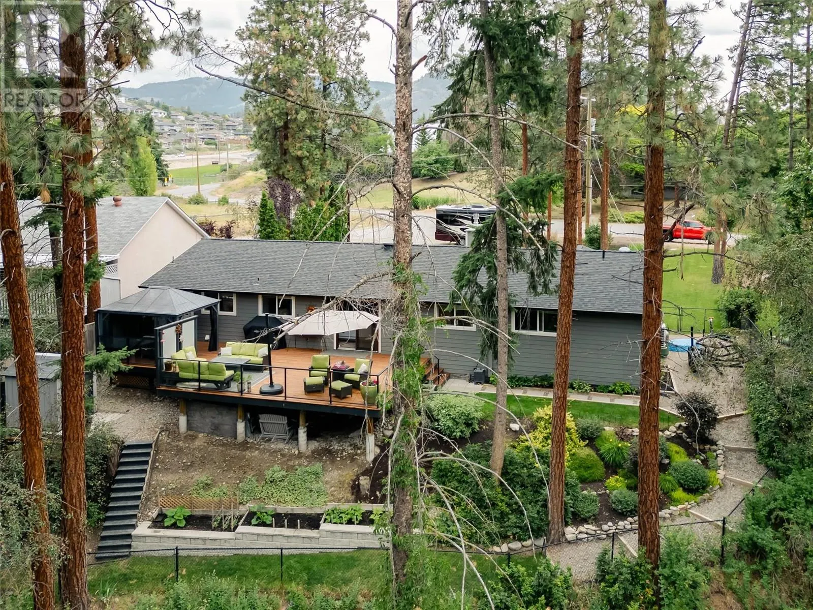 1746 Lewis Road