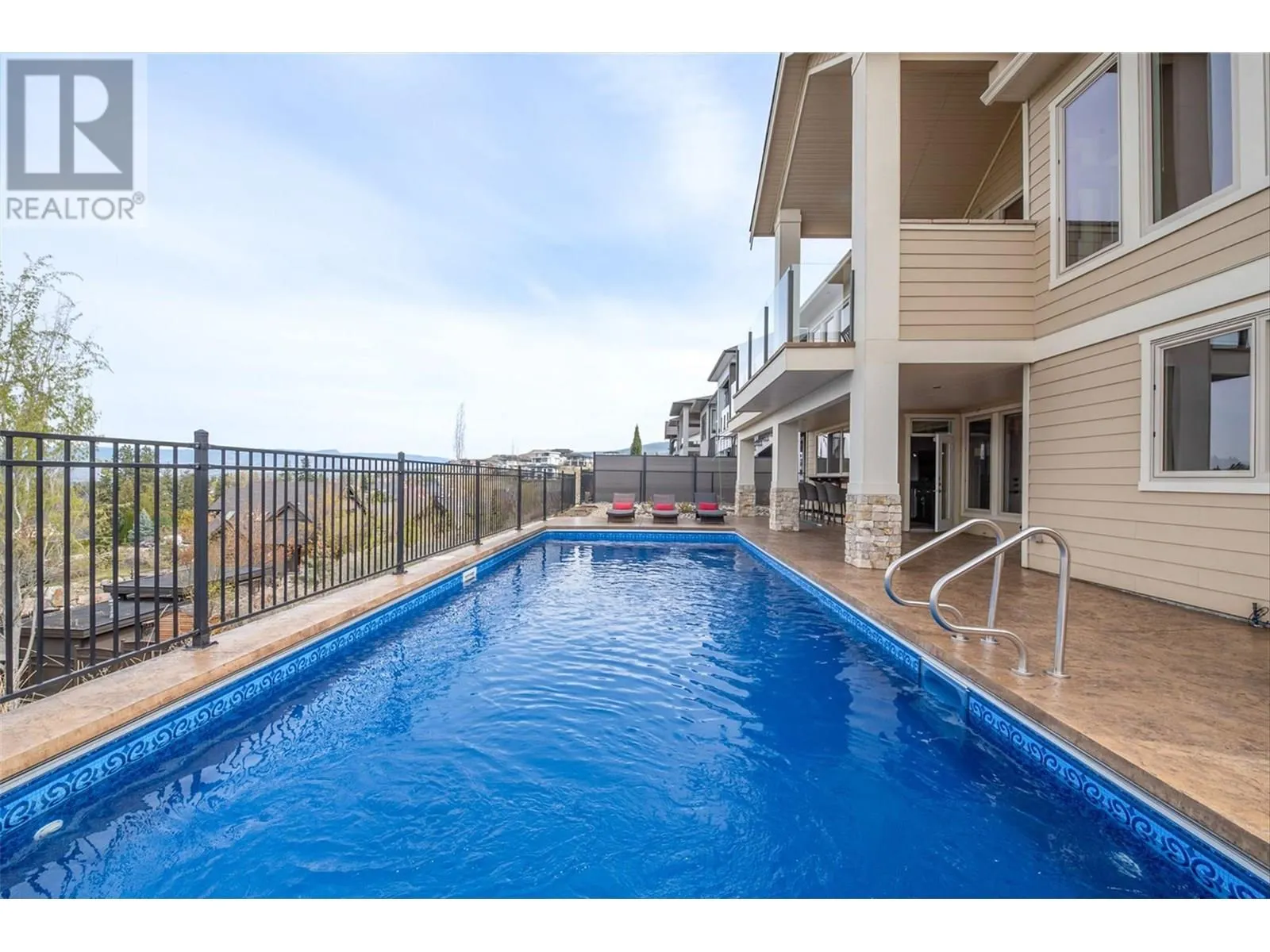 440 Lakepointe Drive