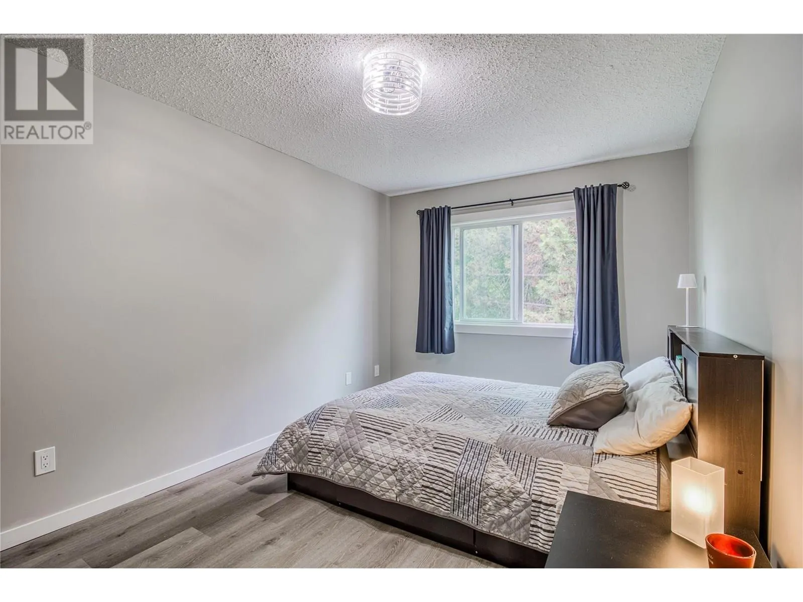 395 Franklyn Road Unit# 305