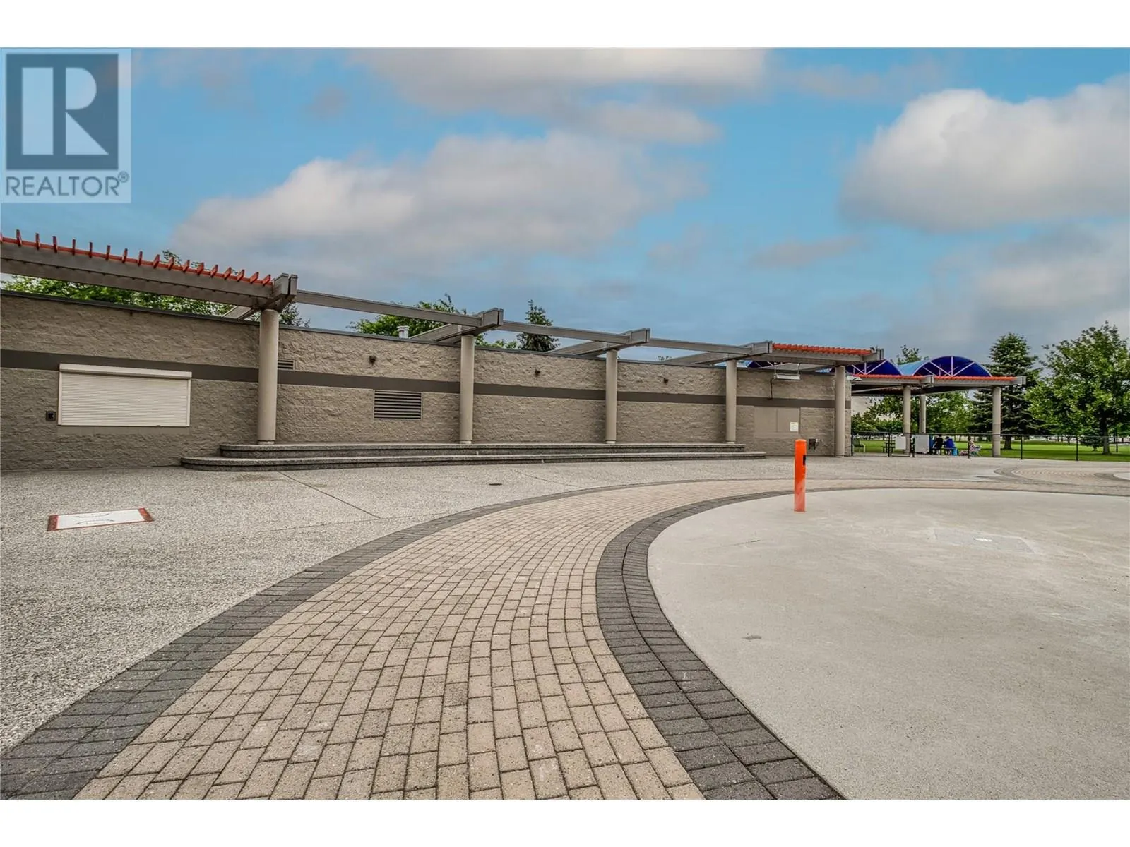 395 Franklyn Road Unit# 305