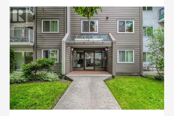 395 Franklyn Road Unit# 305