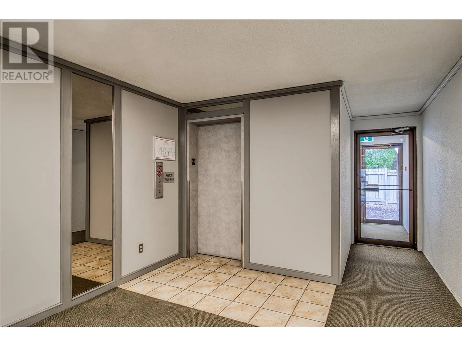 395 Franklyn Road Unit# 305