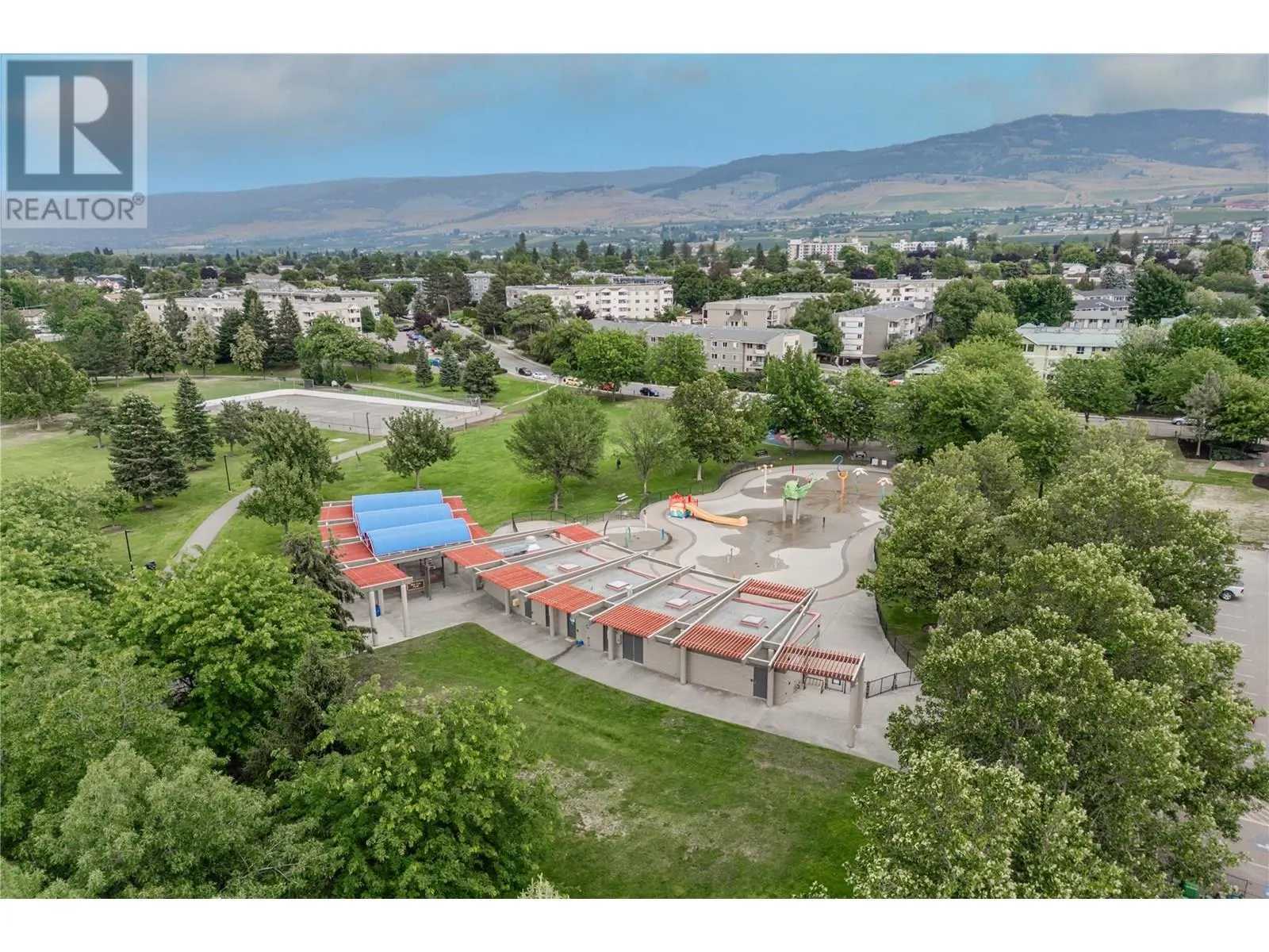395 Franklyn Road Unit# 305