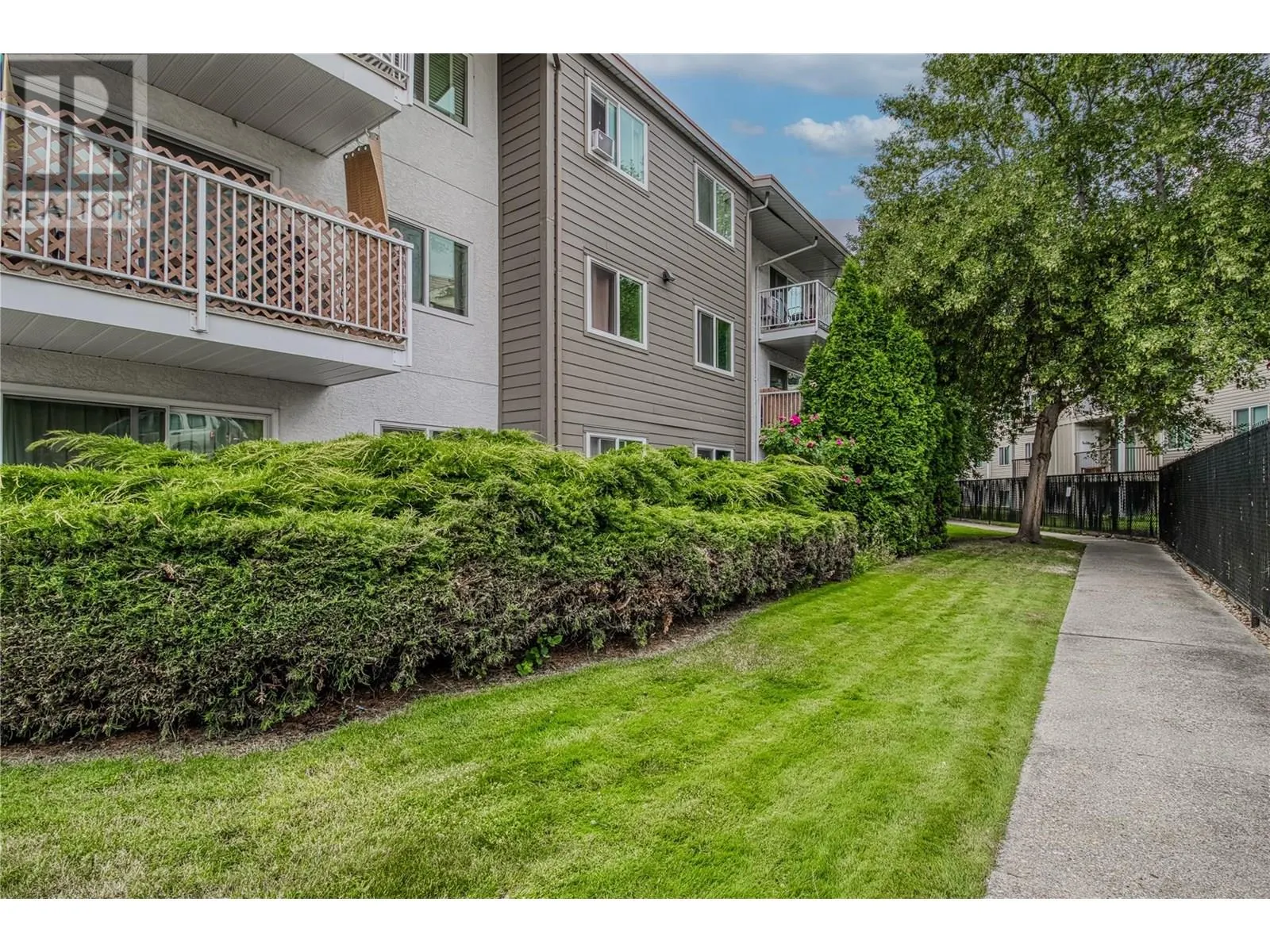 395 Franklyn Road Unit# 305