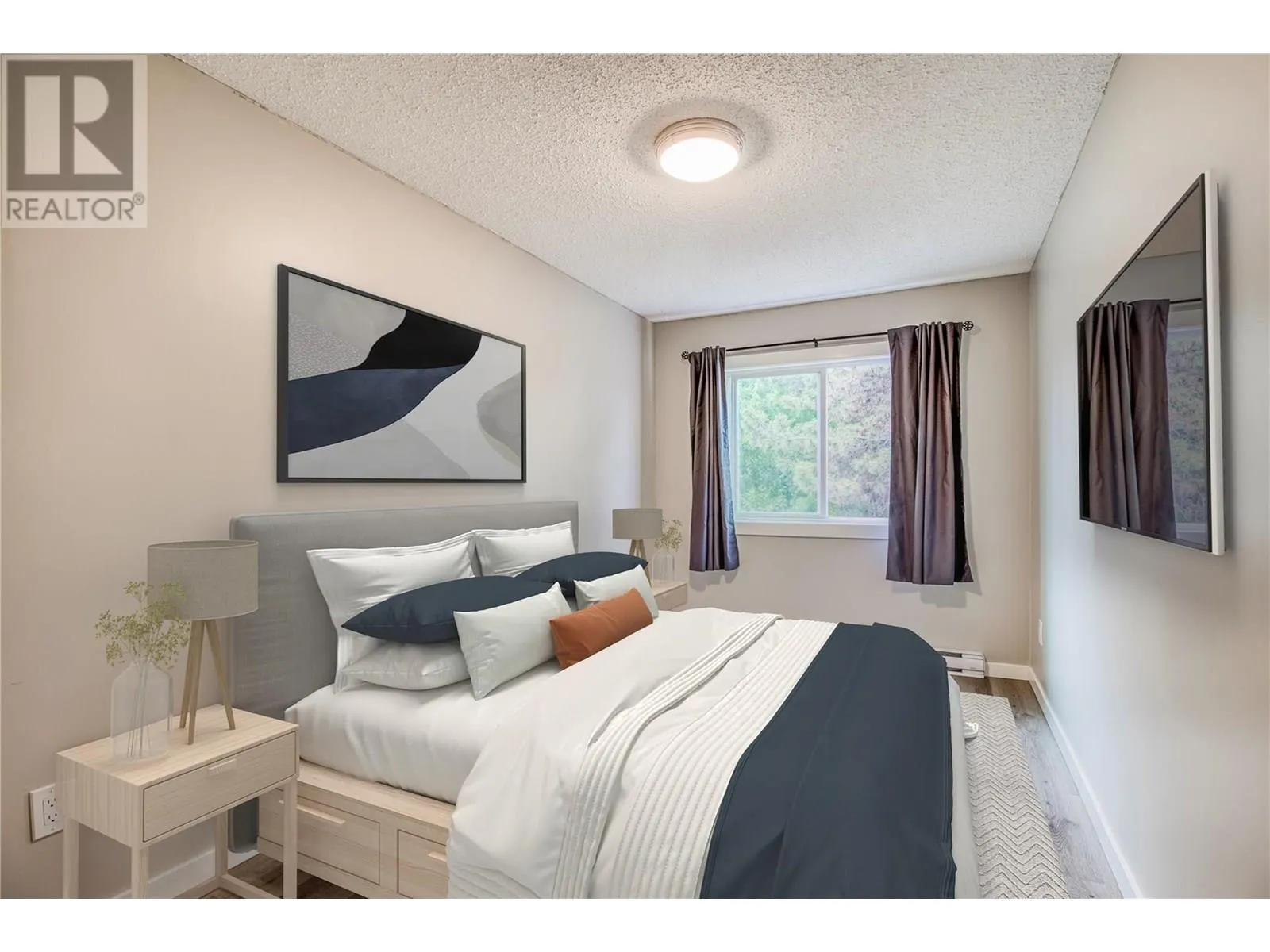 395 Franklyn Road Unit# 305