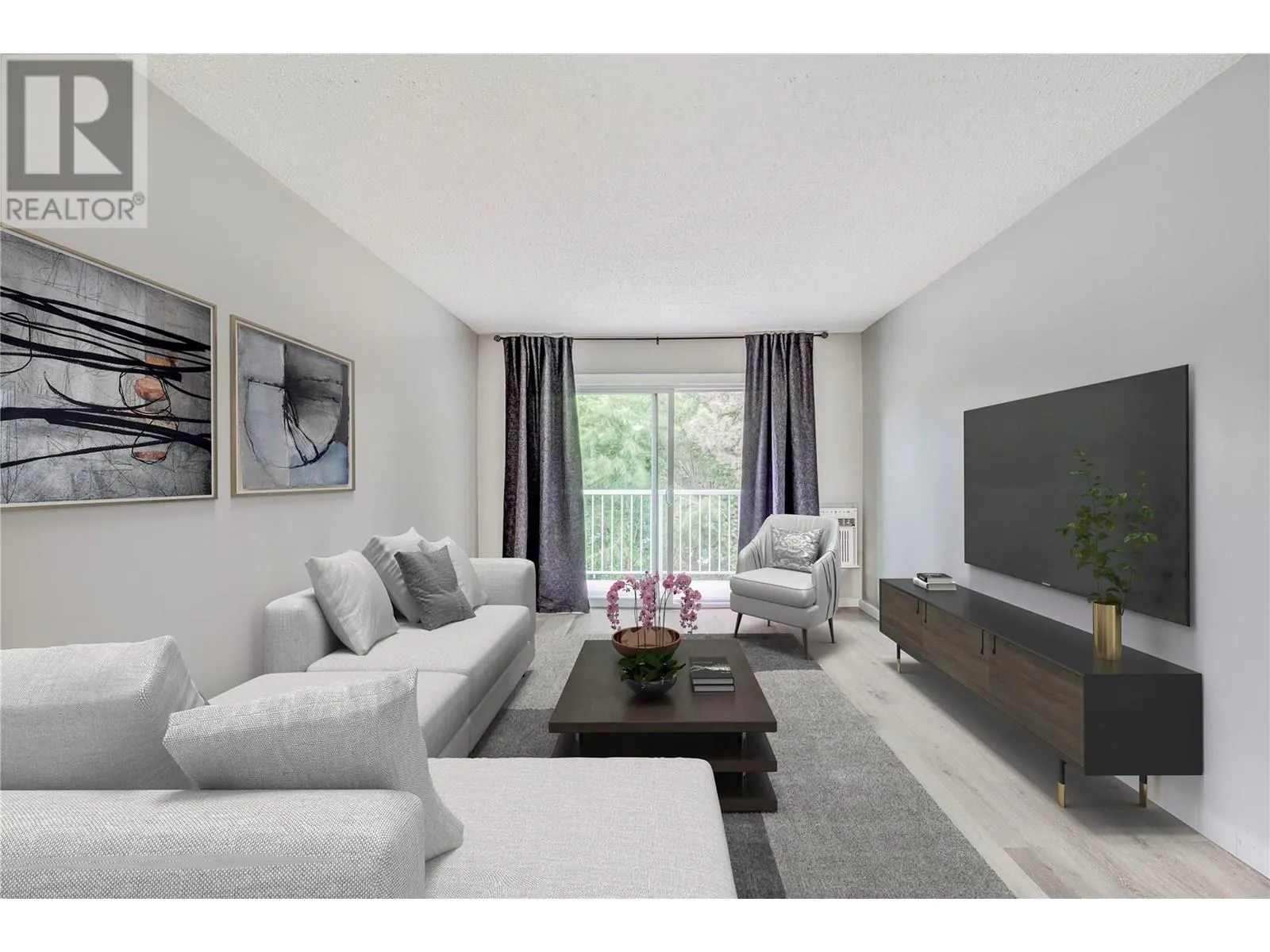 395 Franklyn Road Unit# 305