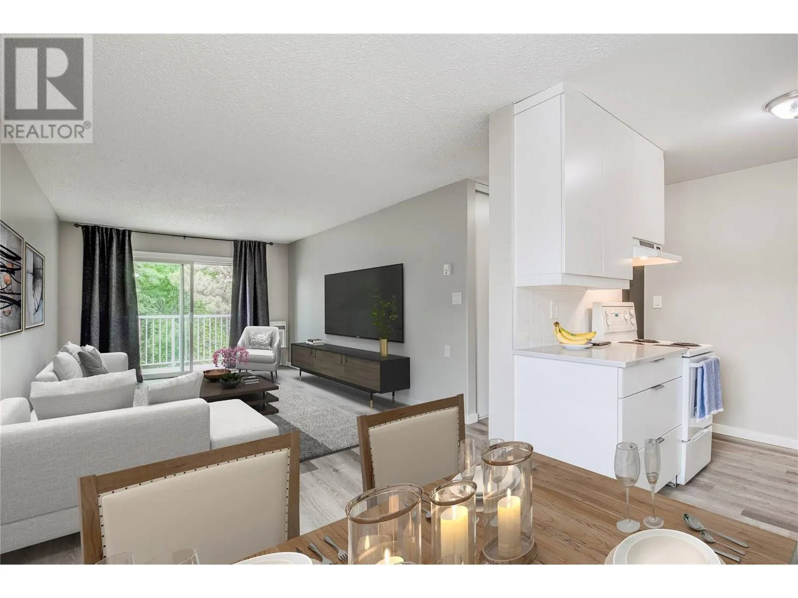 395 Franklyn Road Unit# 305