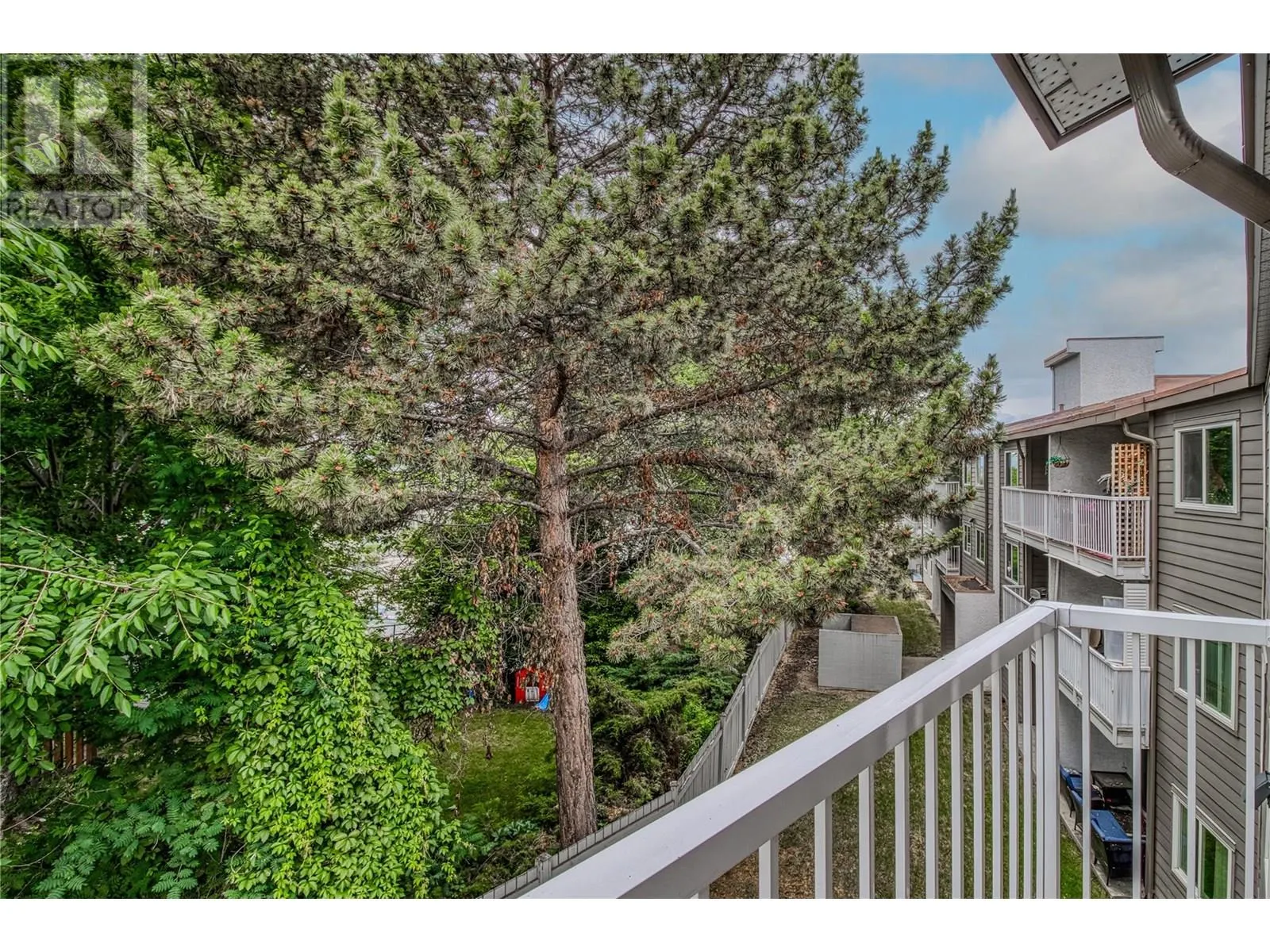395 Franklyn Road Unit# 305