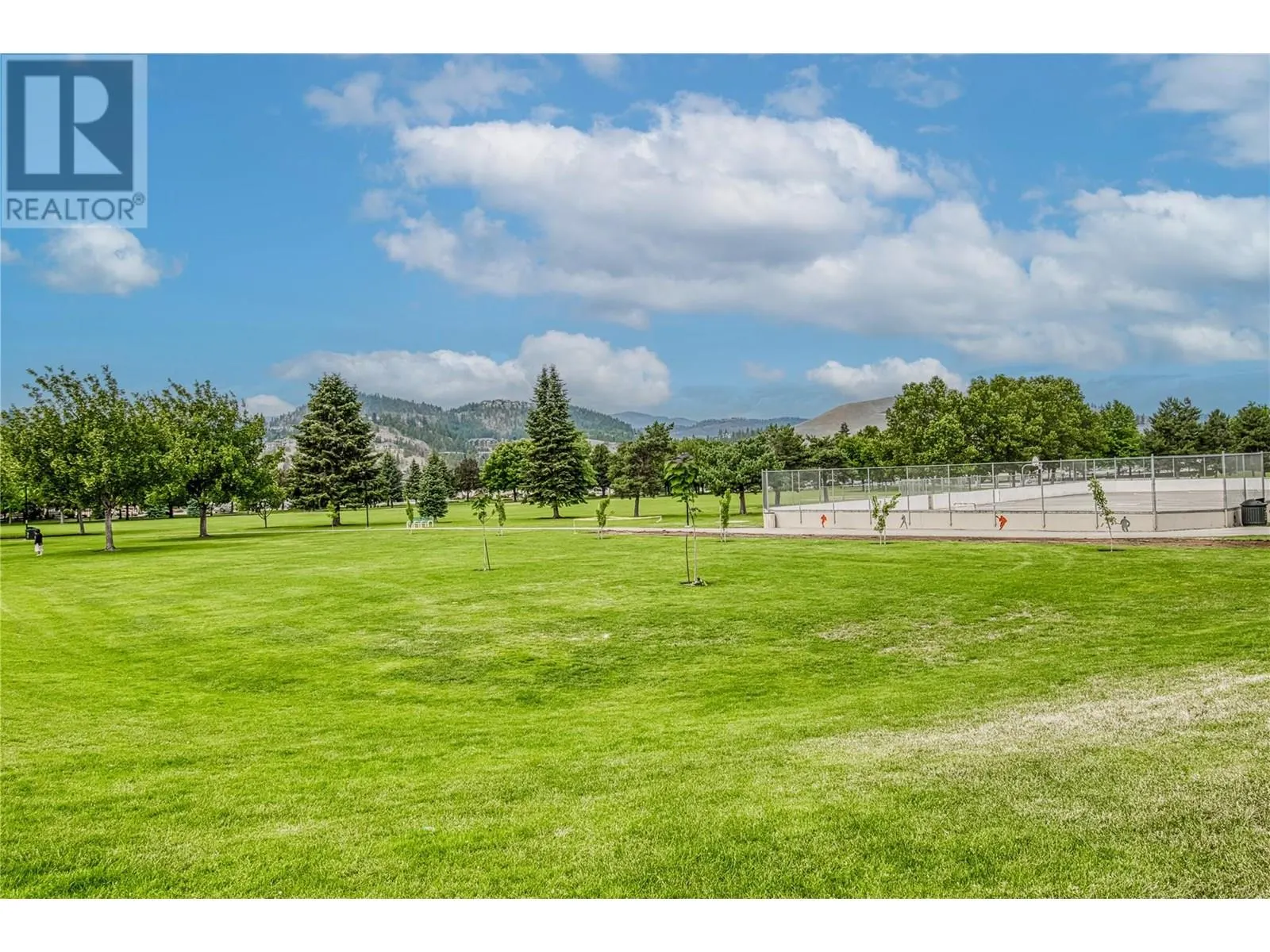395 Franklyn Road Unit# 305