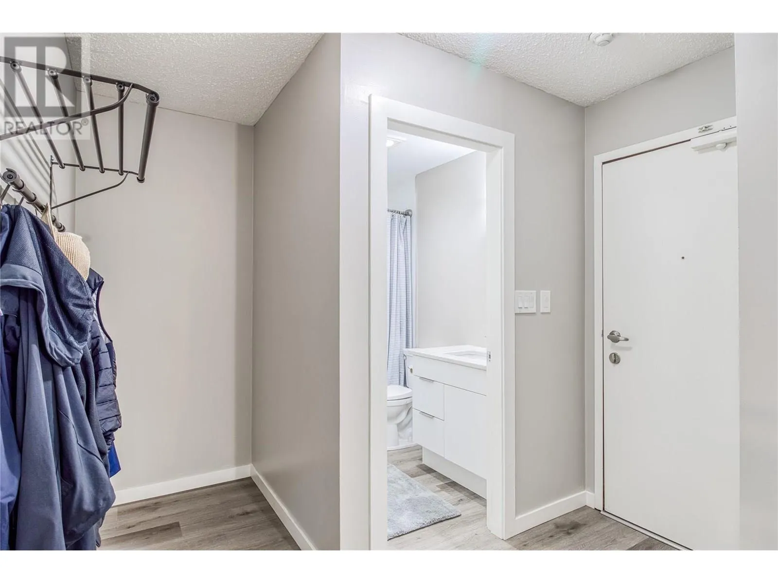 395 Franklyn Road Unit# 305