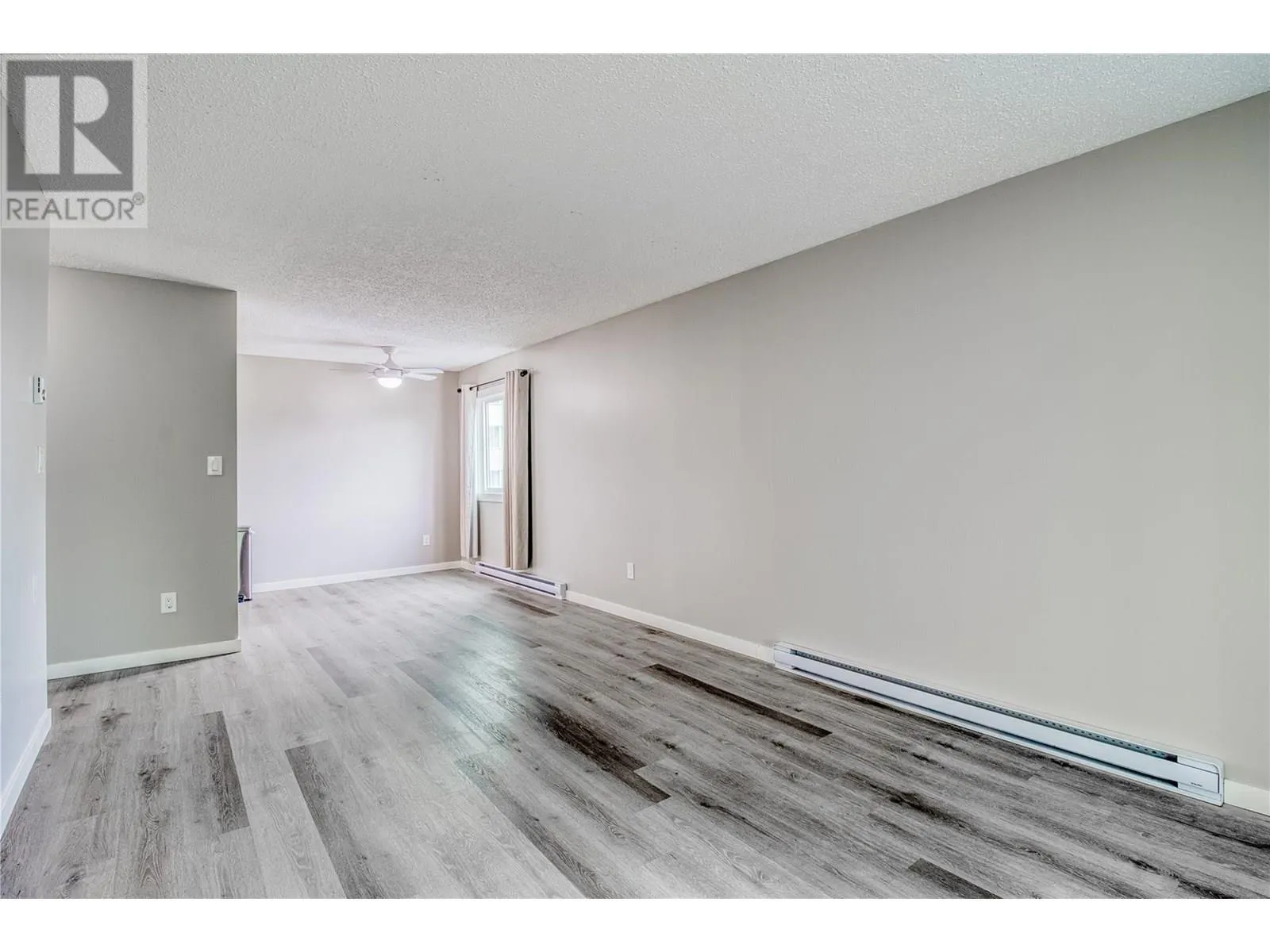 395 Franklyn Road Unit# 305