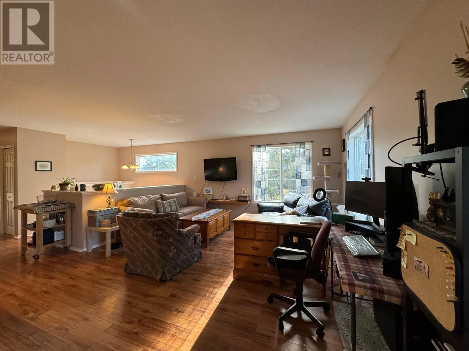 10A Wolf Crescent