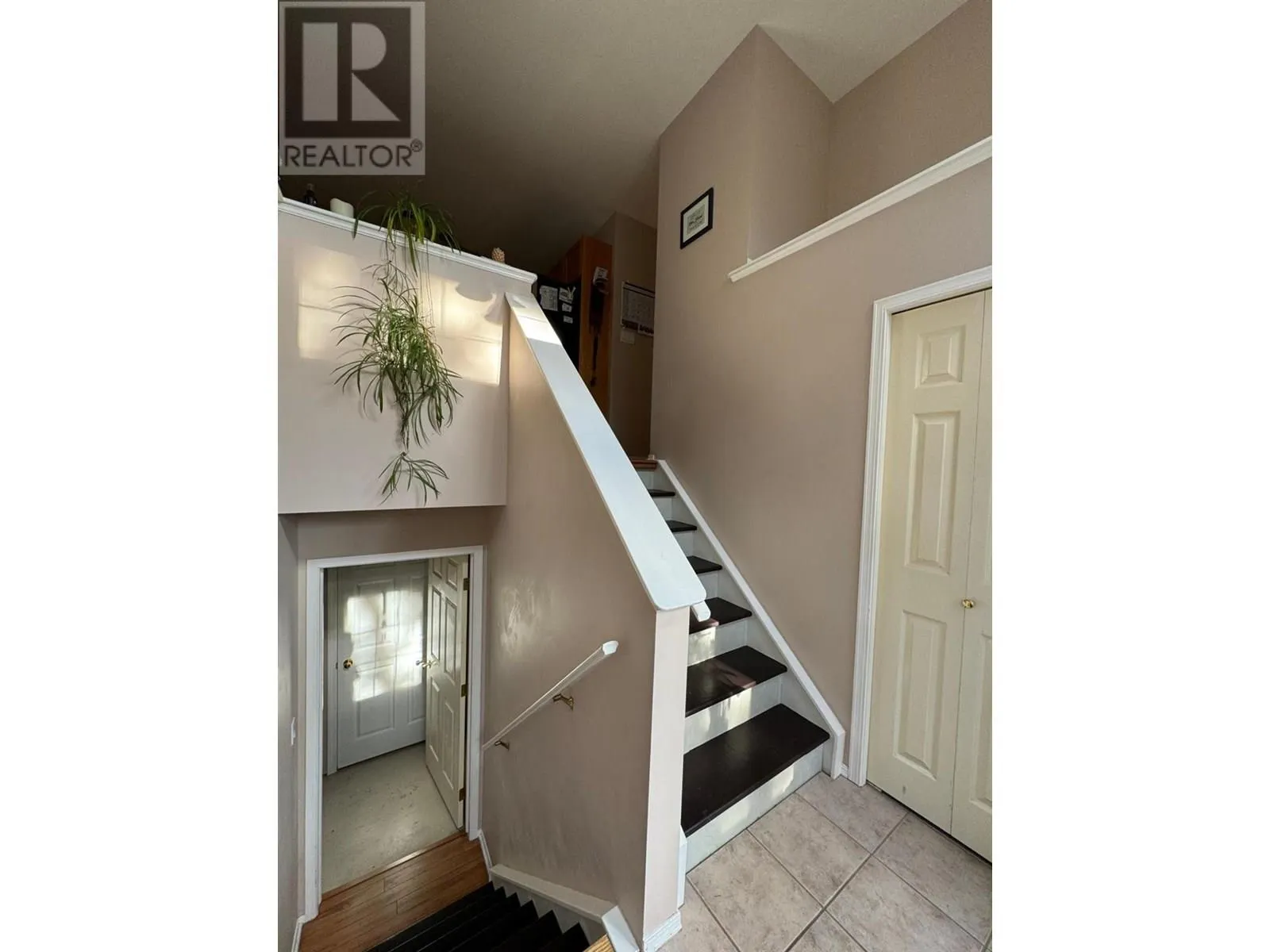 10A Wolf Crescent