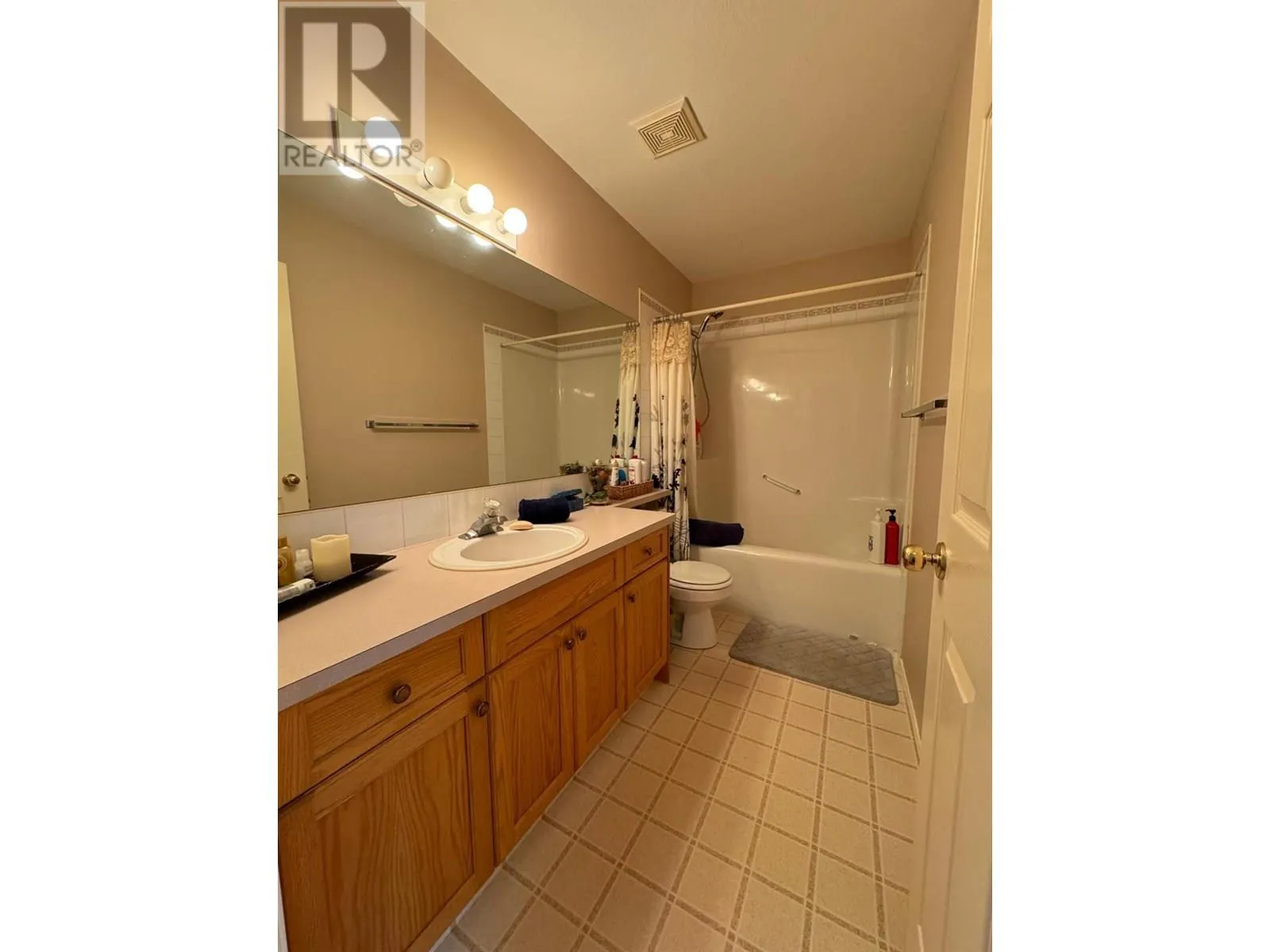 10A Wolf Crescent