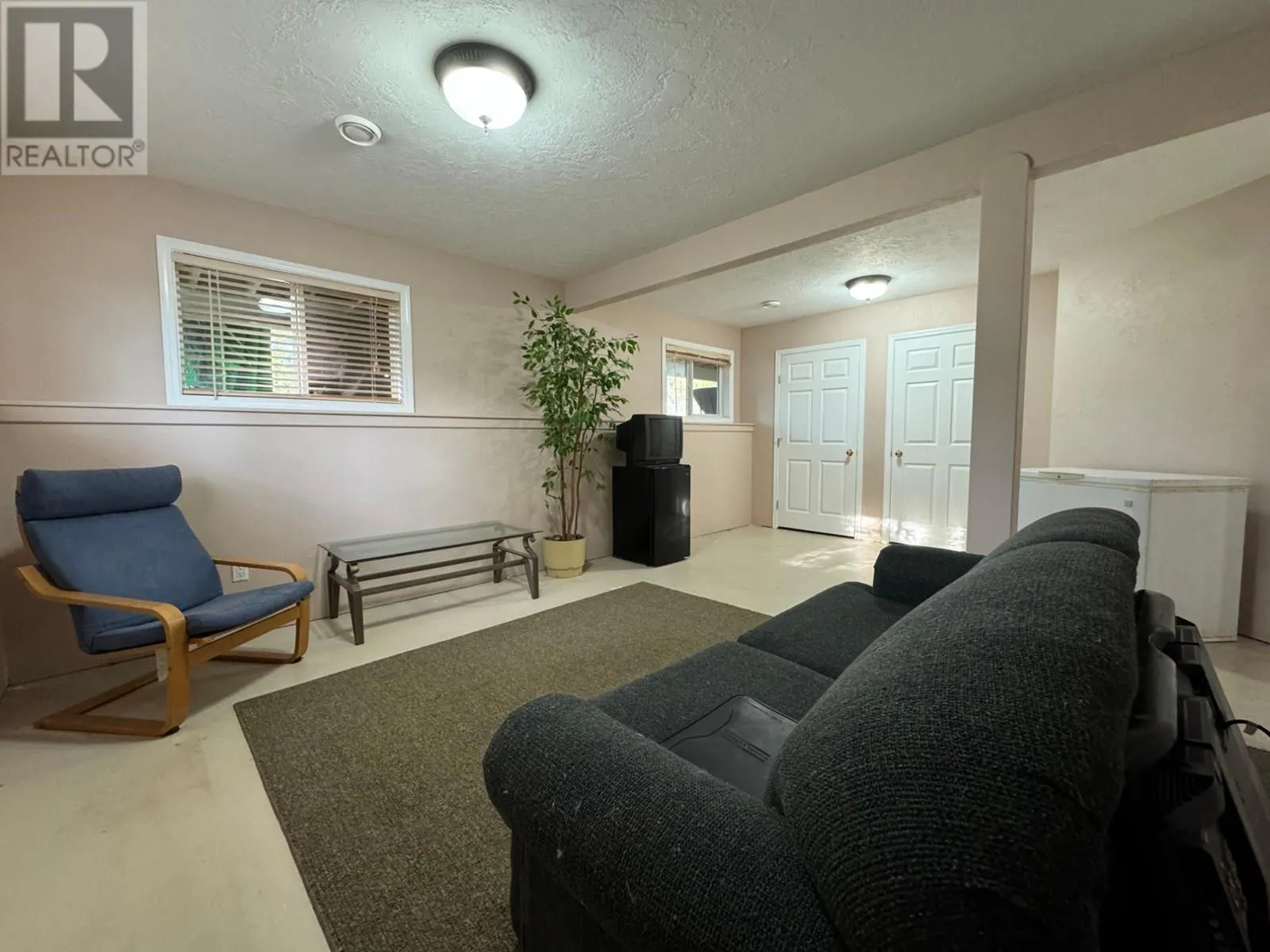 10A Wolf Crescent
