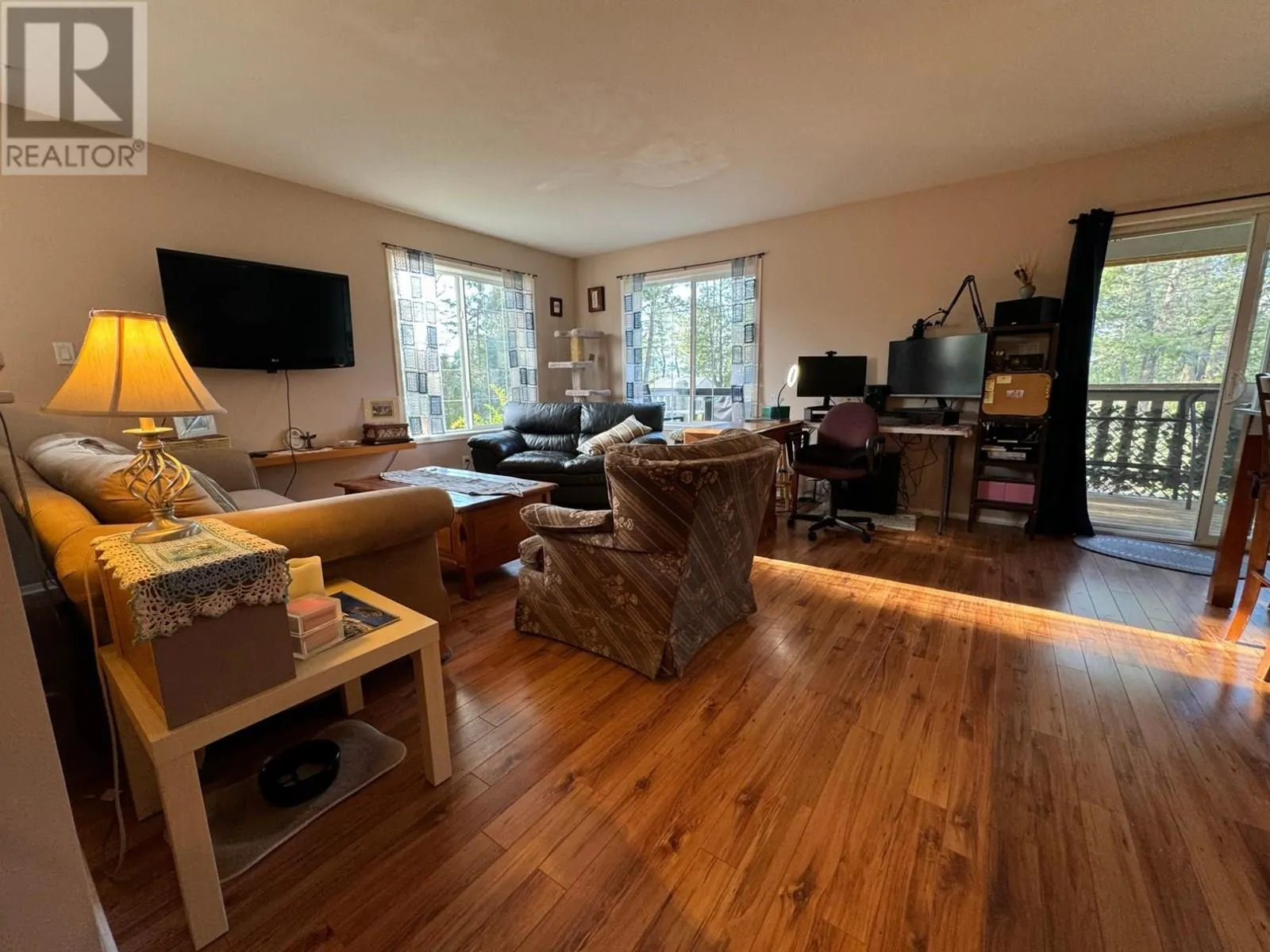 10A Wolf Crescent