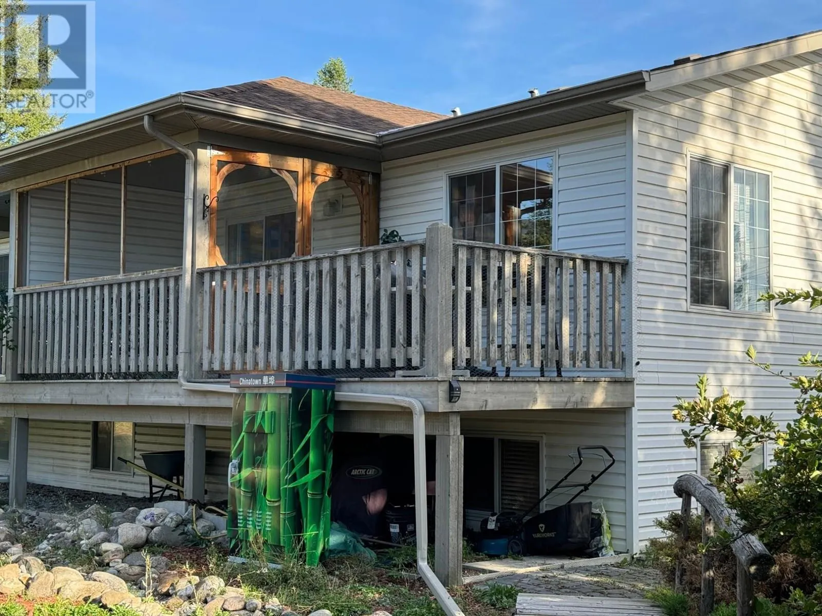 10A Wolf Crescent