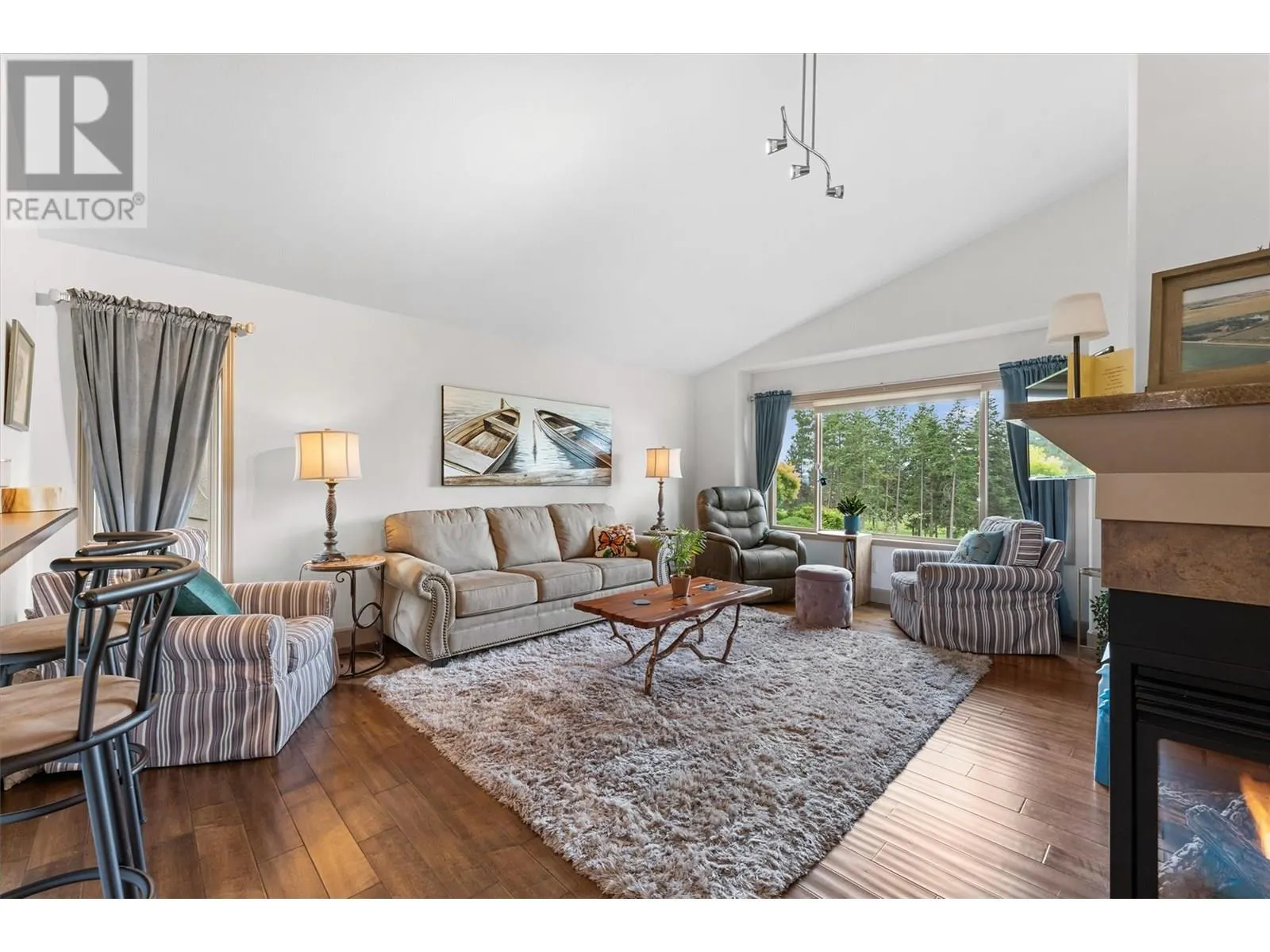 3428 Camelback Drive